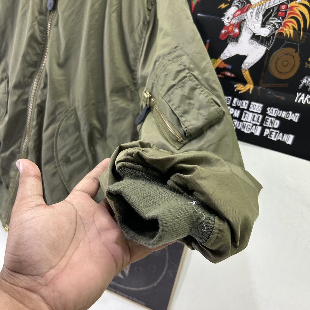 Vintage Vintage Military Style Bomber Jacket Army Green Size US XL / EU 56 / 4 - 5 Thumbnail