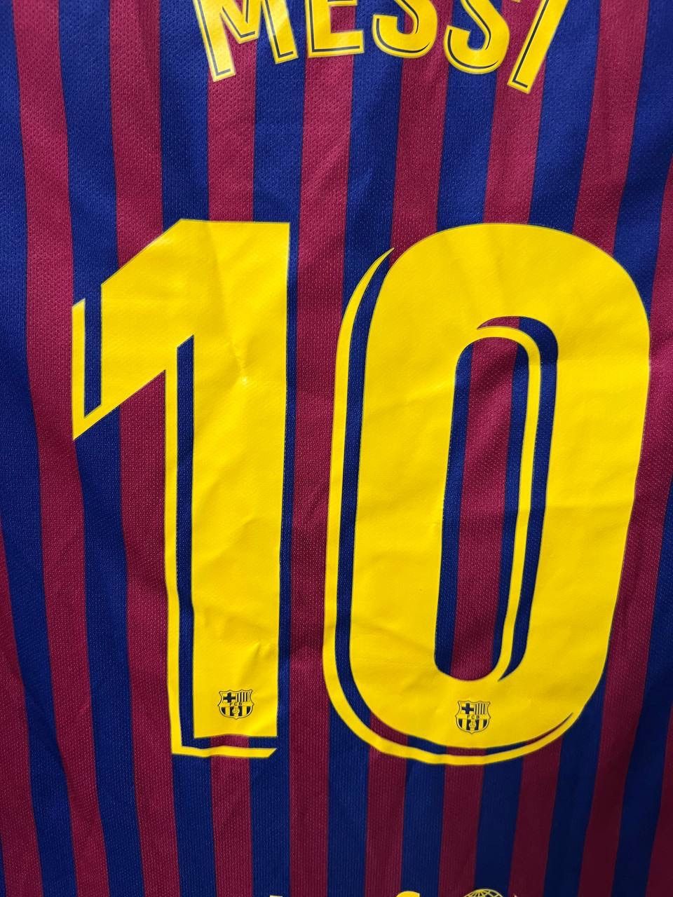 Nike Barcelona 2017/2018 Home #10 Messi Football Shirt Nike YXL Size US XS / EU 42 / 0 - 8 Thumbnail