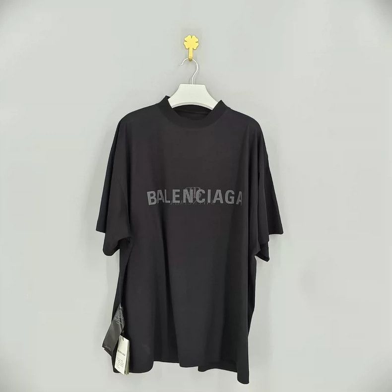 Balenciaga Balenciaga Logo Print Crewneck T-Shirt Size US M / EU 48-50 / 2 - 1 Thumbnail