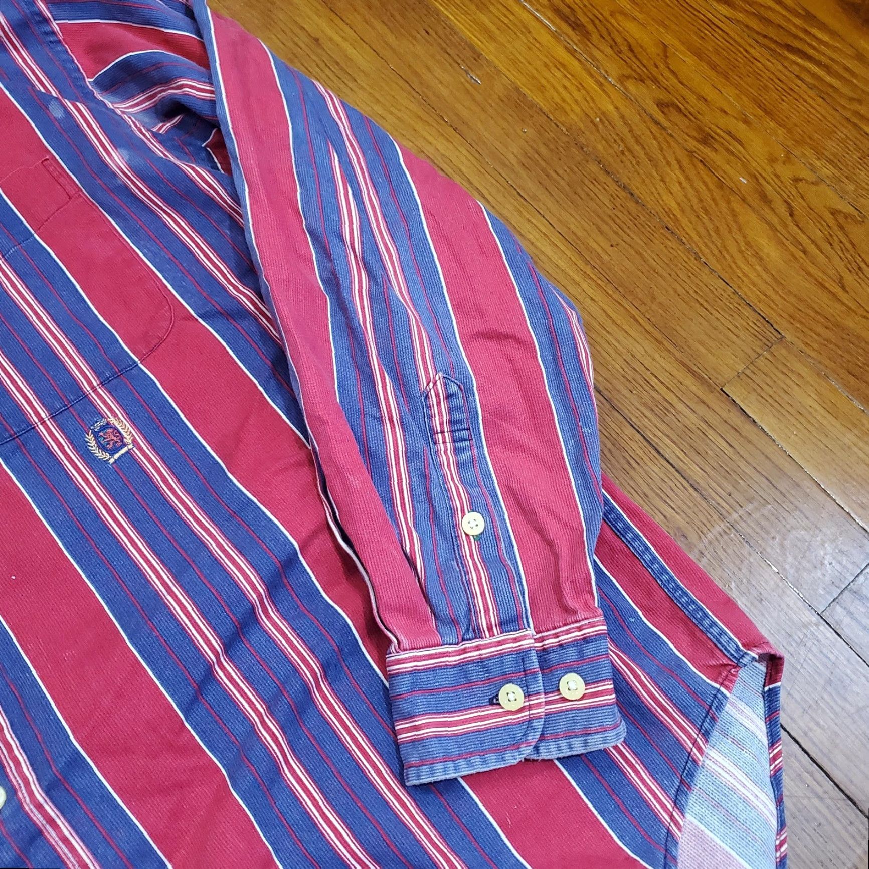 Tommy Hilfiger VINTAGE Tommy Hilfiger Shirt Mens L Red Corduroy Stripe Button-Down Size US L / EU 52-54 / 3 - 6 Thumbnail