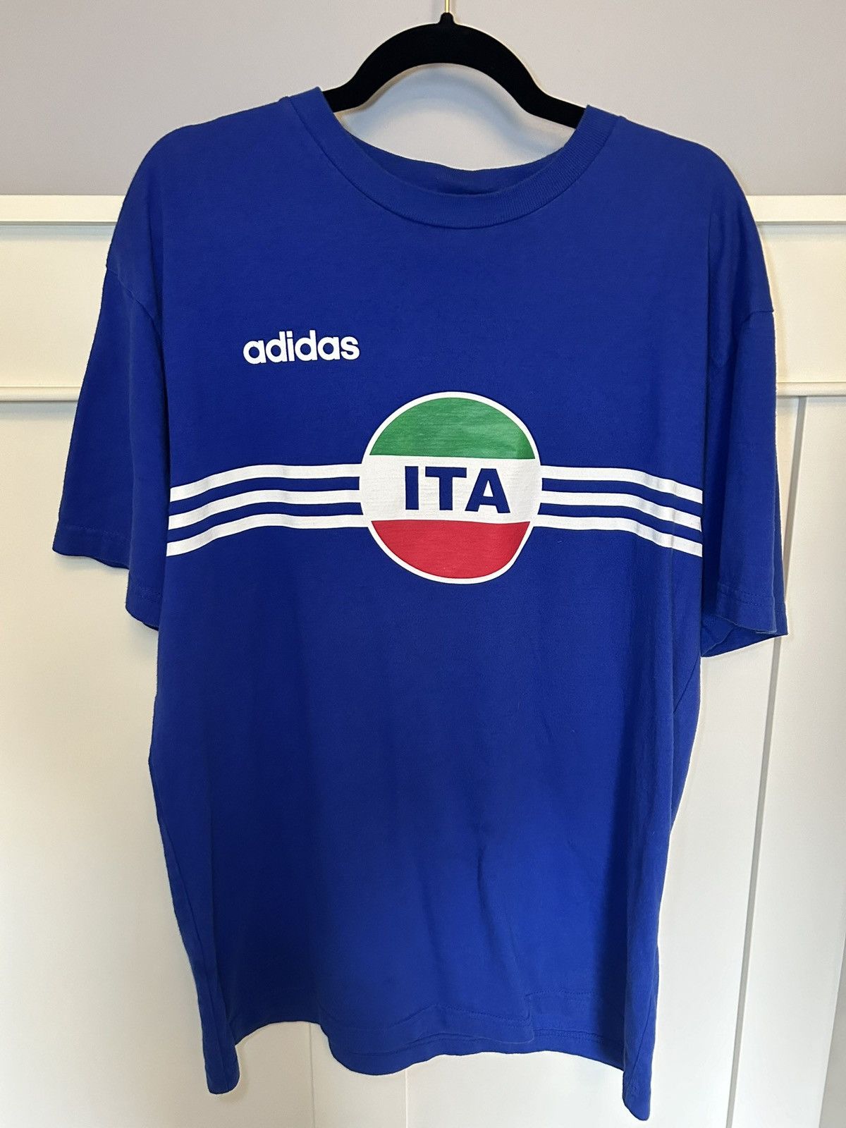 Adidas Vintage Adidas Italy three stripe t-shirt Size US XL / EU 56 / 4 - 1 Thumbnail