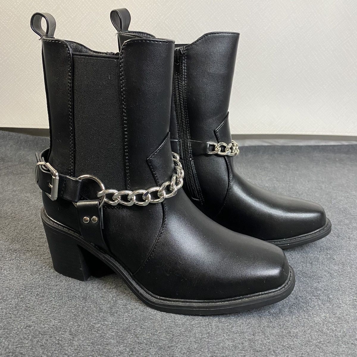 Other Pazzle Chain Accent Ankle Boots Women's Black NWOT Size US 7.5 / IT 37.5 - 1 Thumbnail
