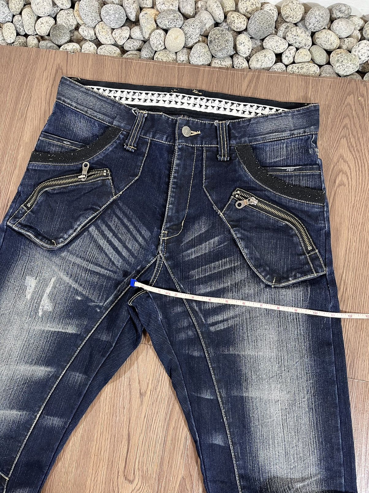 PPFM PPFM Curved Arch Distressed Denim Jeans Size US 33 - 19 Thumbnail