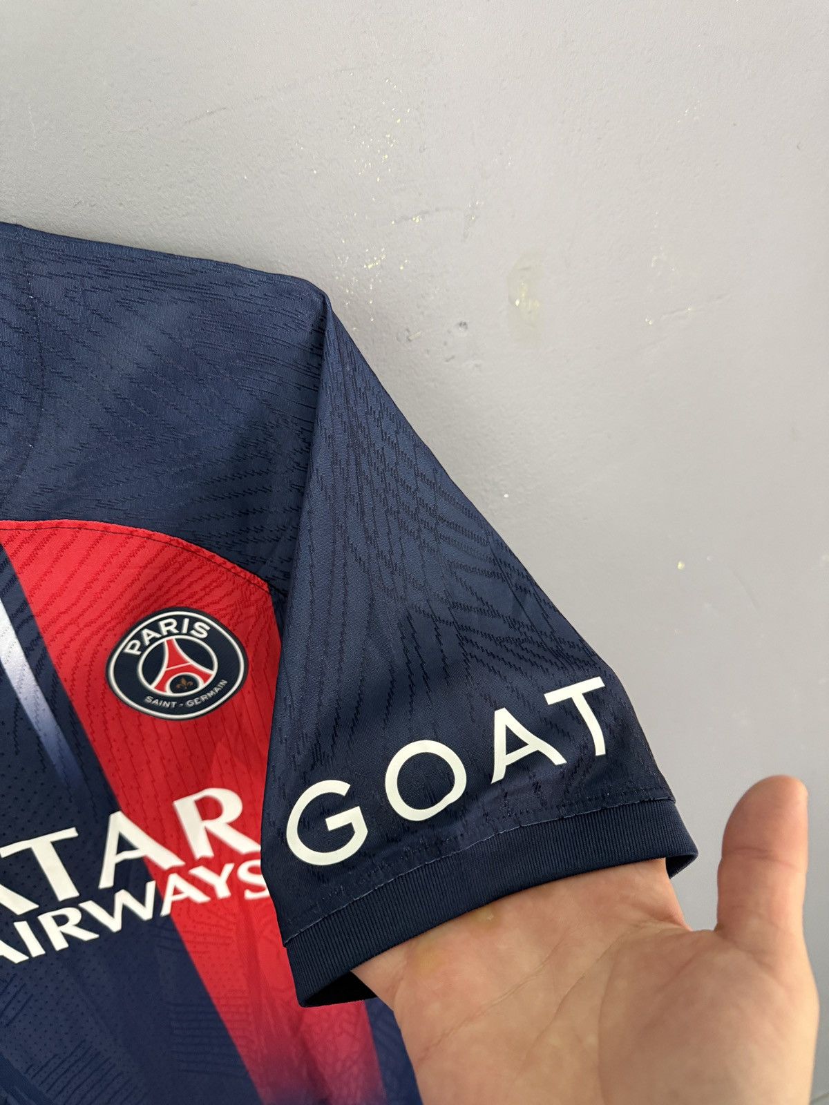 Jordan Brand Nike PSG Jersey 2023/24 Medium Player Authentic Size US L / EU 52-54 / 3 - 5 Thumbnail