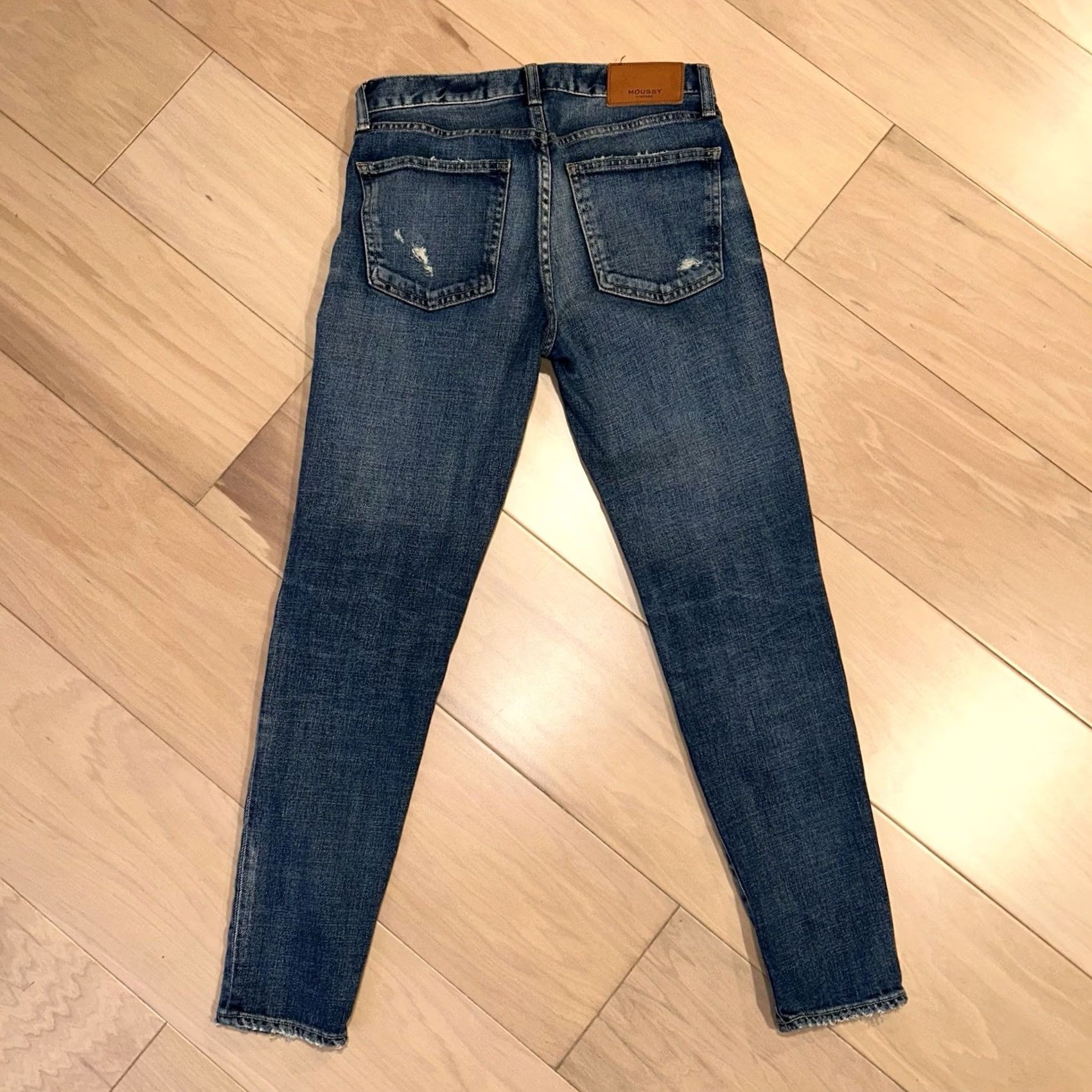 MOUSSY Moussy Jeans Distressed Howa Blue Denim Jean Women 27 Slim 27 Inseam 5-Pocket Button Zip Casual Comfort Womens Size 27" / US 4 / IT 40 - 3 Thumbnail