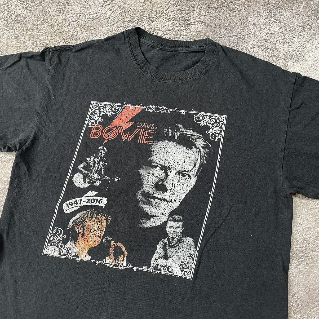 Vintage Vintage 2000s Graphic Tee Bowie Horror Punk Faded Black M Size US M / EU 48-50 / 2 - 2 Thumbnail