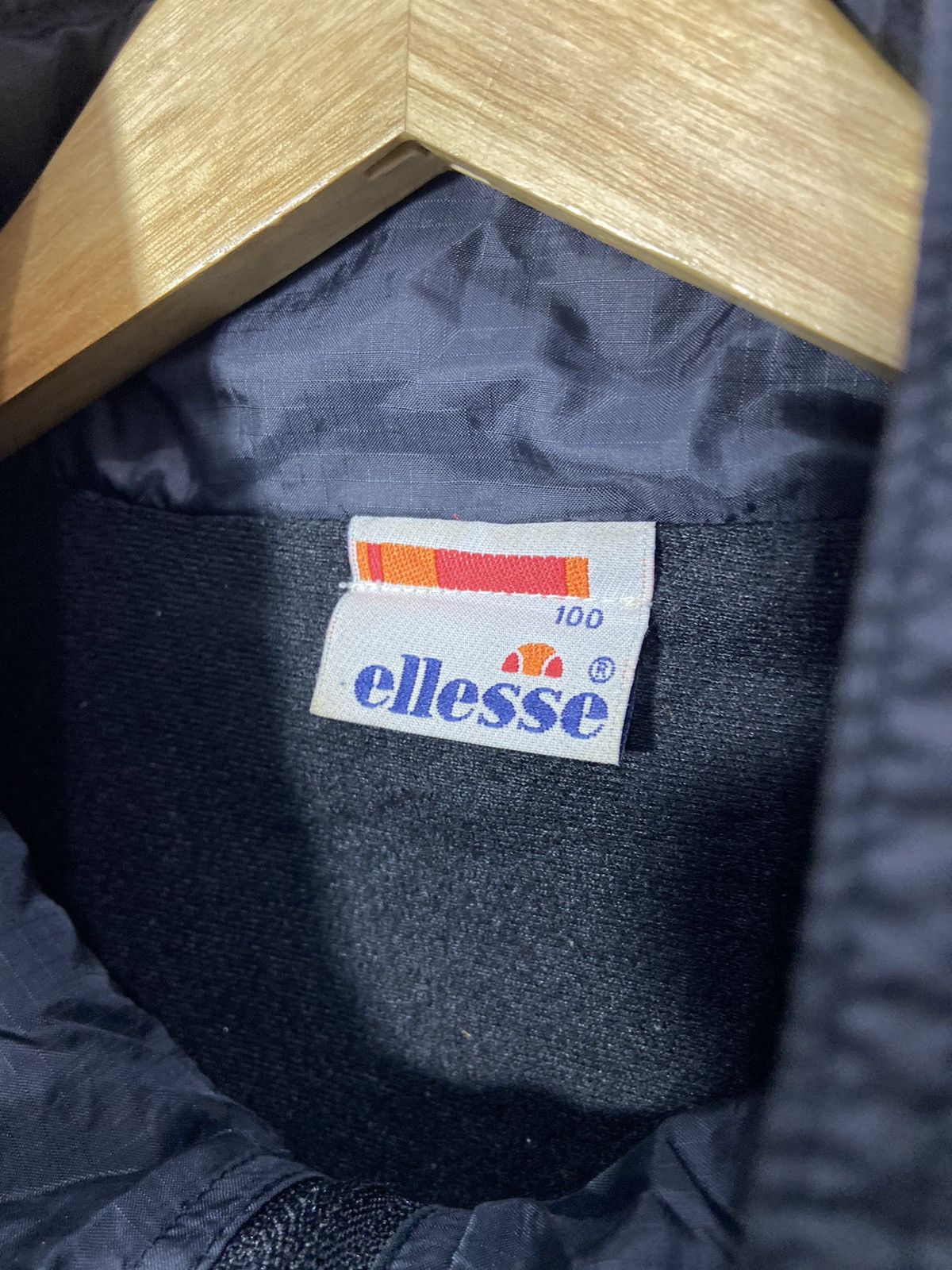 Ellesse × Vintage Vintage Ellesse Font Embroidered Windbreaker Jacket Size US XL / EU 56 / 4 - 5 Thumbnail