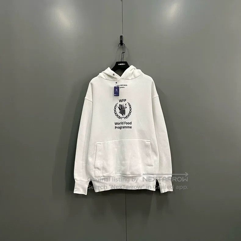 Balenciaga Balenciaga White wheat logo sweatshirt Size US S / EU 44-46 / 1 - 1 Thumbnail