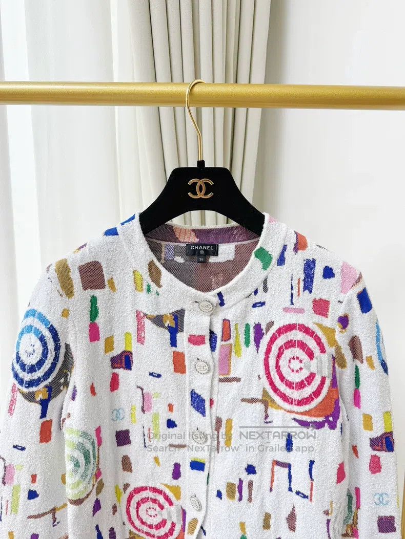Chanel Chanel 19s beach series white background colour pattern lo Size XS / US 0-2 / IT 36-38 - 2 Thumbnail