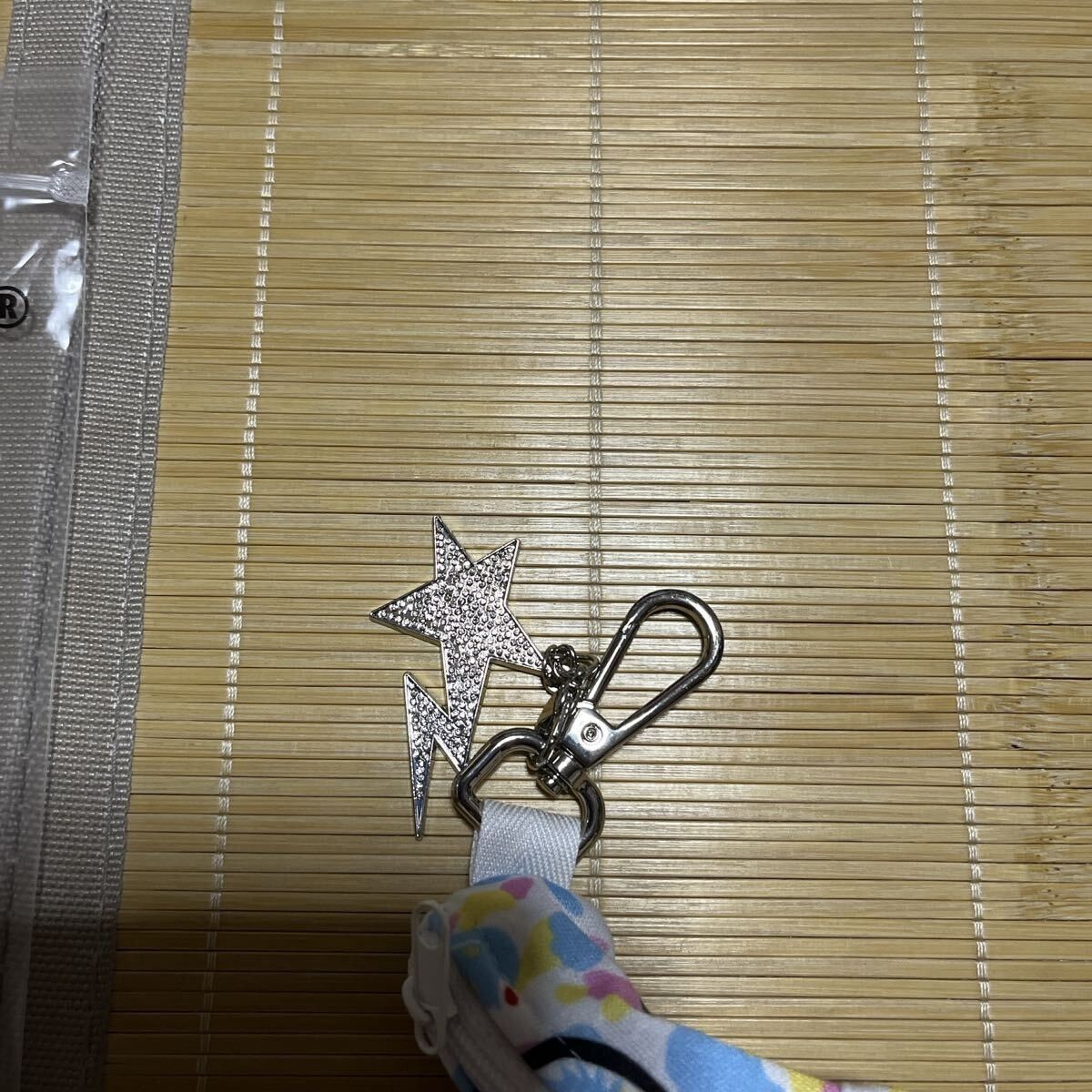Bape A BATHING APE SHARK FULL ZIP HOODIE KEYCHAIN Size ONE SIZE - 4 Thumbnail
