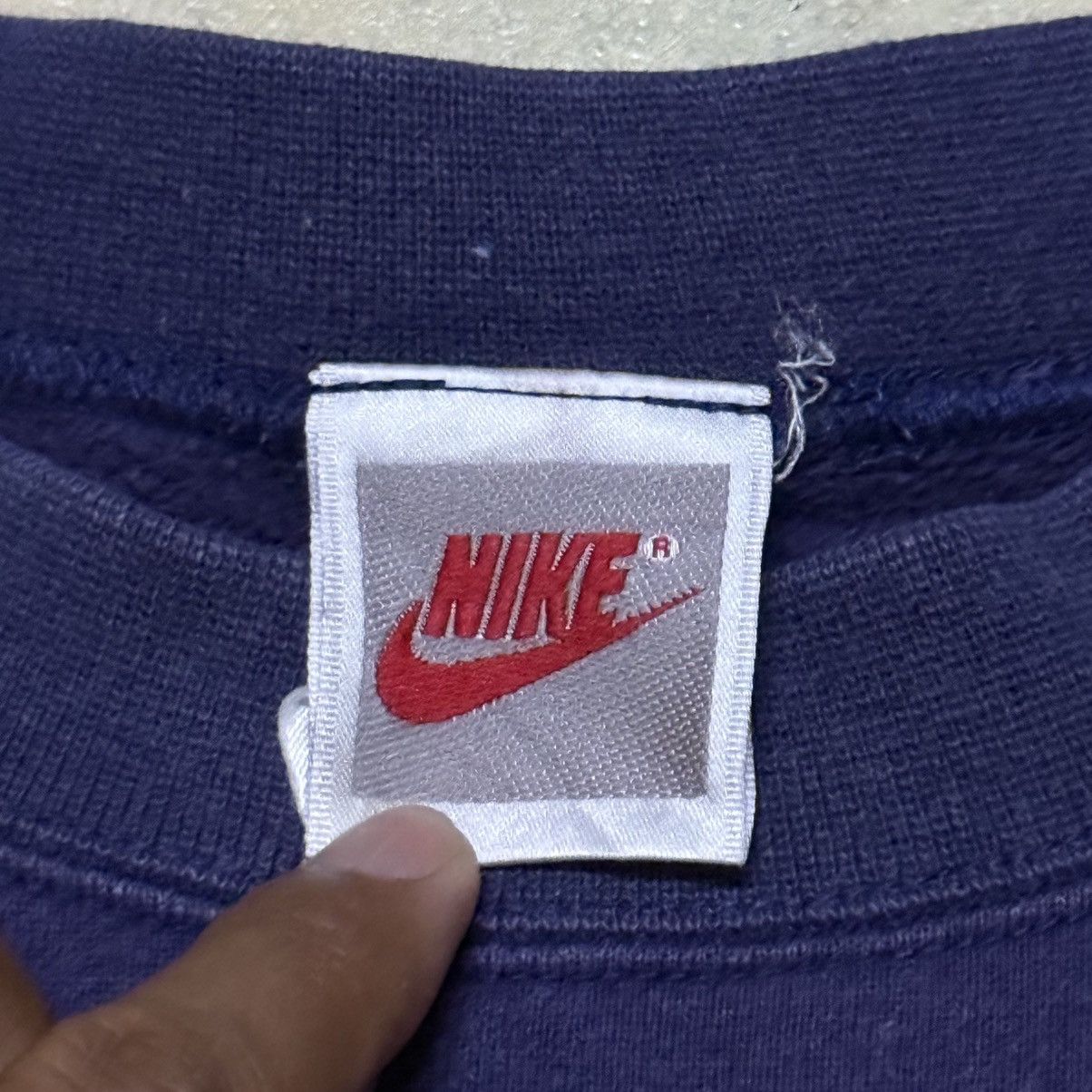 Nike Vintage Nike Air Big Logo Big Logo Grey Tag Size US M / EU 48-50 / 2 - 5 Thumbnail