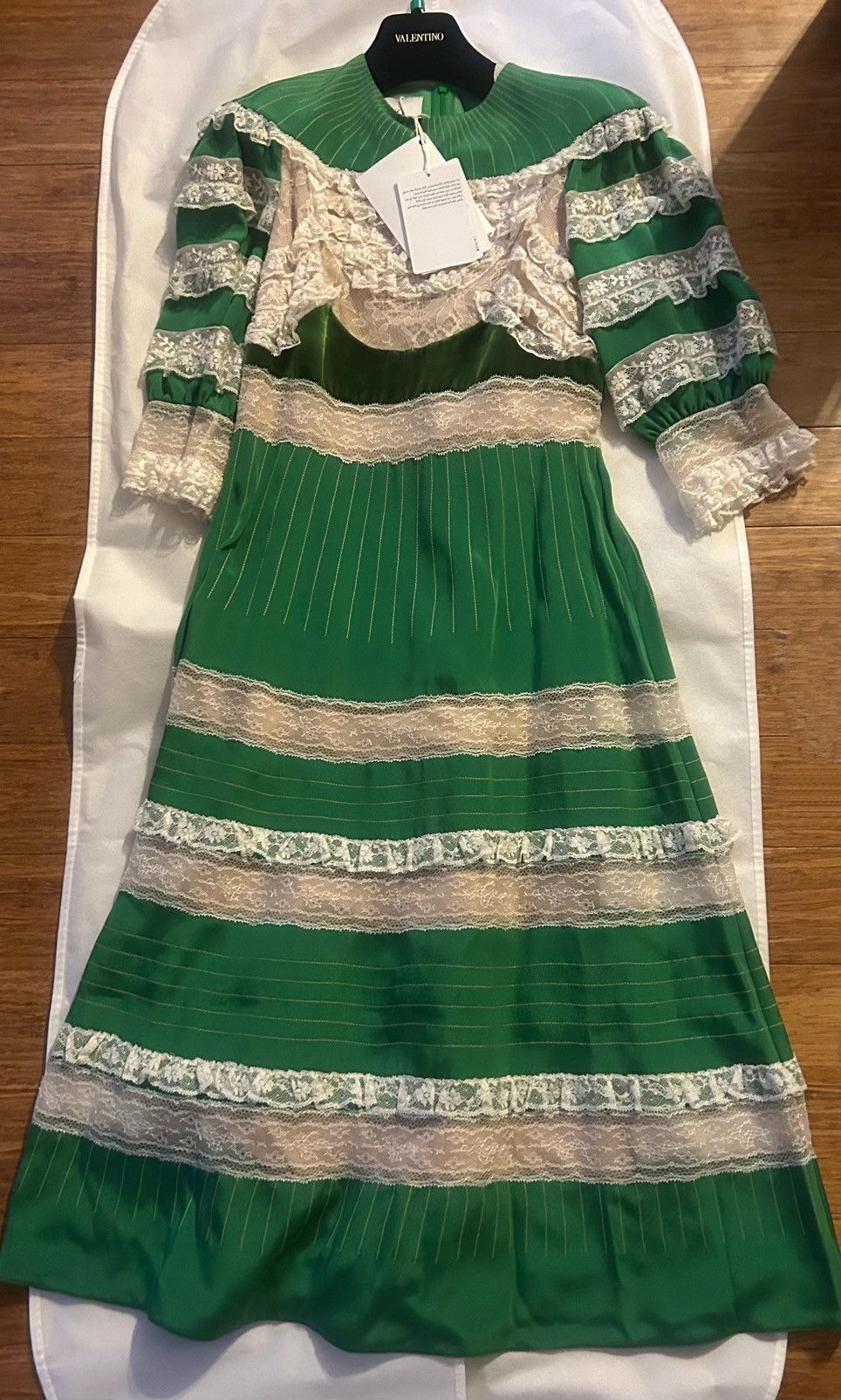 Valentino VALENTINO GARAVANI Ruffled Tulle velvet-paneled silk Dress Size S / US 4 / IT 40 - 6 Thumbnail