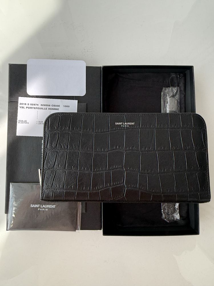 Saint Laurent Paris Saint Laurent Paris 2016 Leather Wallet Size ONE SIZE - 1 Thumbnail