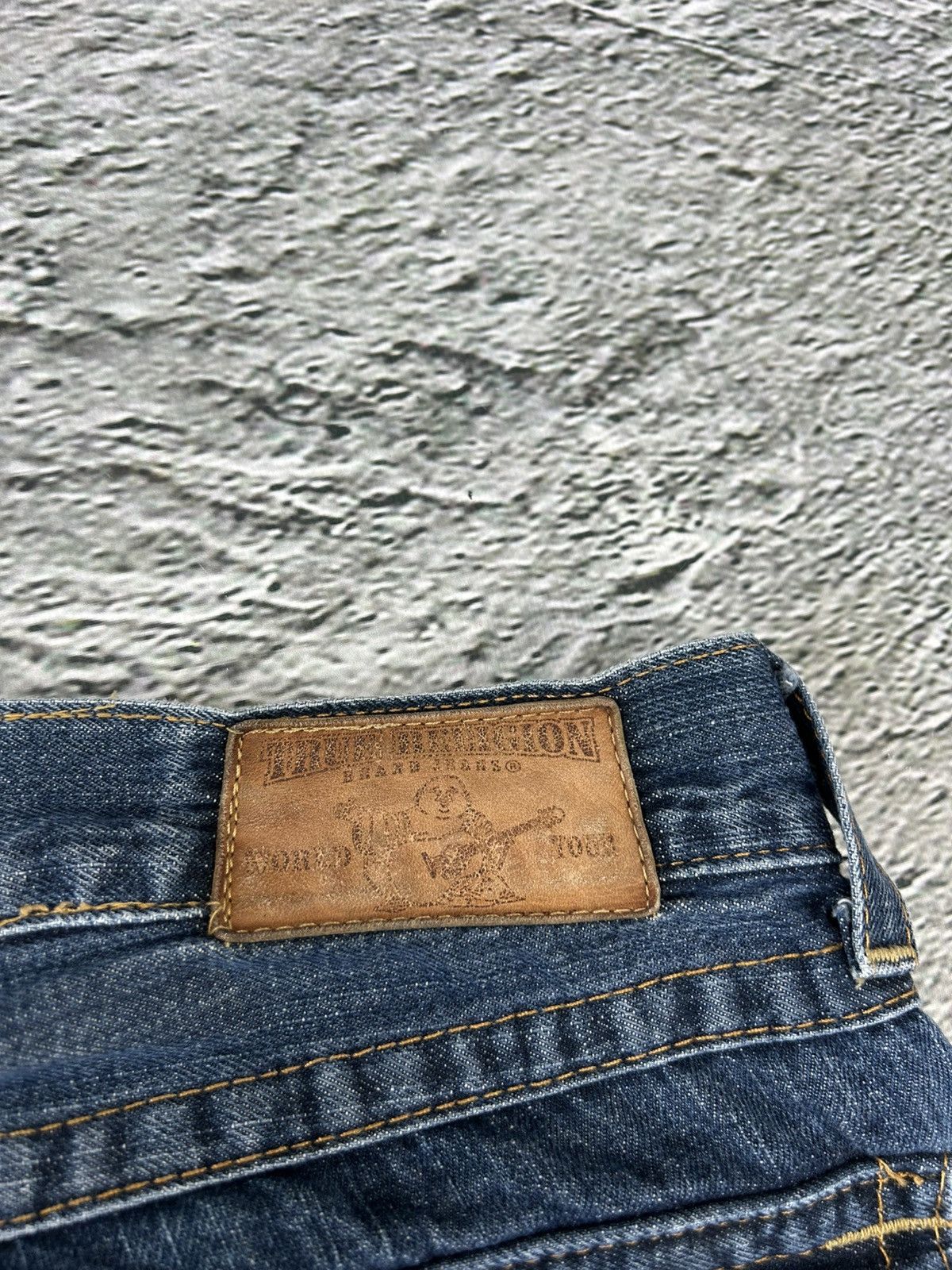 True Religion × Vintage True Religion vintage blue jeans big logo painted black Y2K Size US 29 - 4 Thumbnail