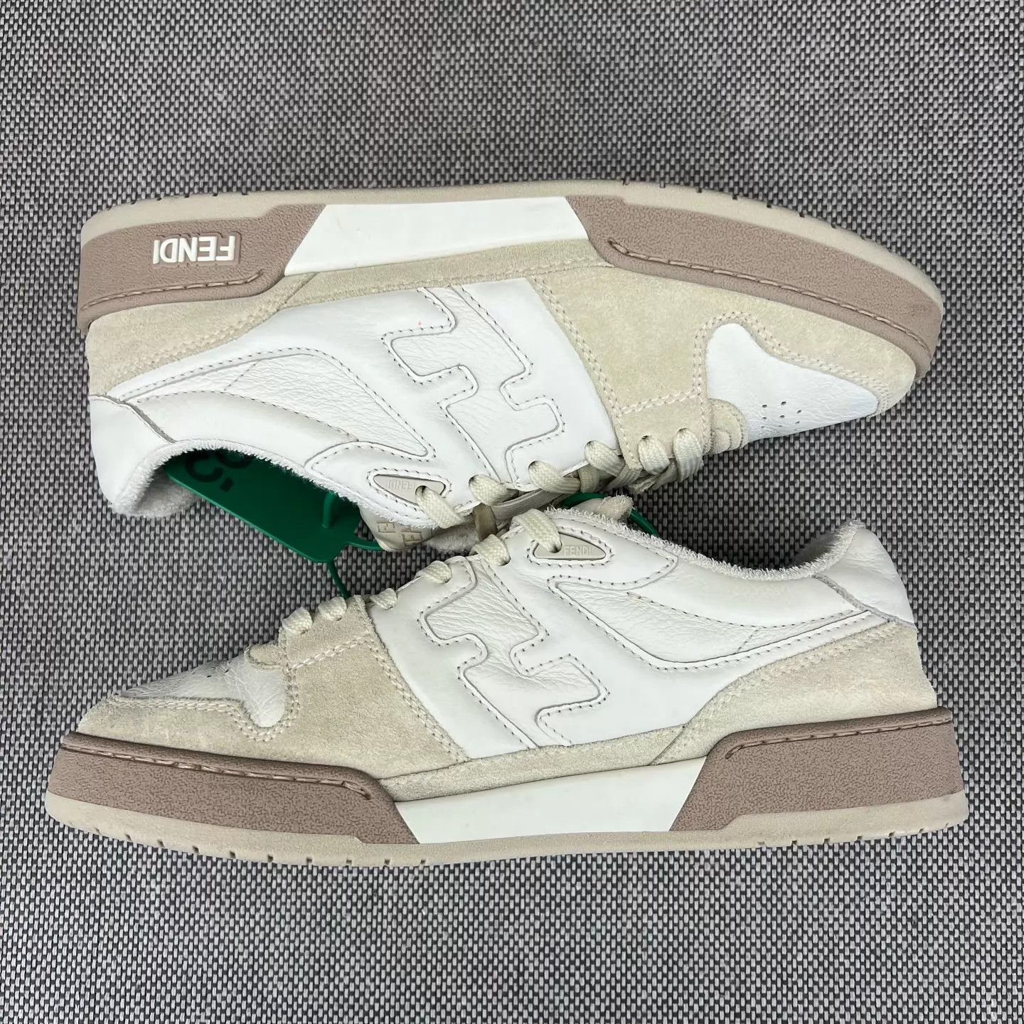 Fendi Fendi Match White & Gray Size 6 (40) Size US 7 / EU 40 - 3 Thumbnail