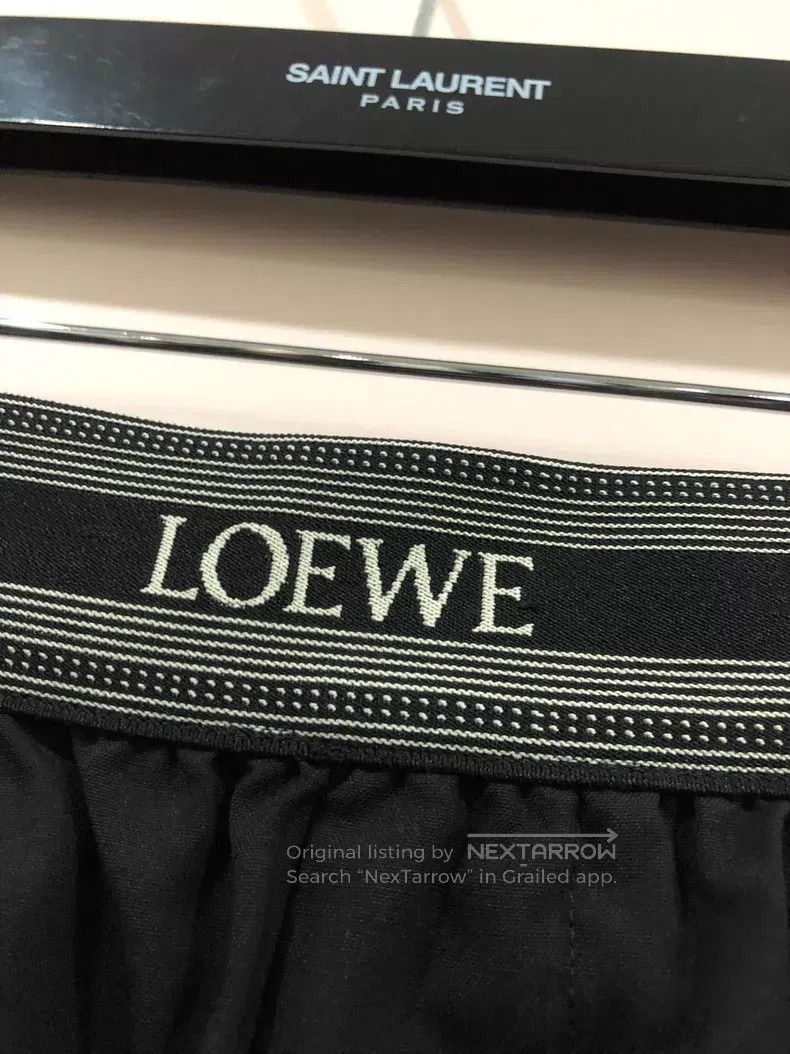 Loewe Loewe size XS Logo Black Casual Short Pants Size 22" - 2 Thumbnail