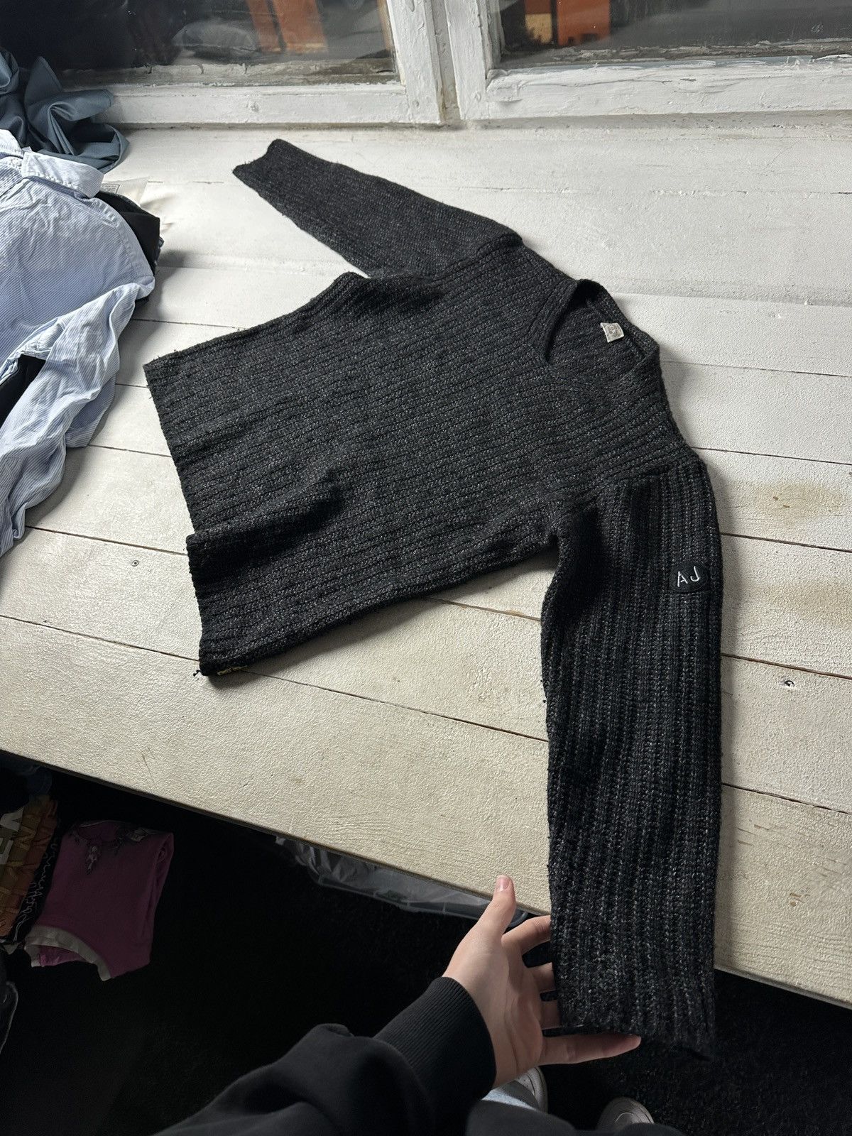 Armani 🚨ARMANI JEANS LONGSLEEVE SWEATER VNTG 90s Italy V NECK Size US S / EU 44-46 / 1 - 2 Thumbnail