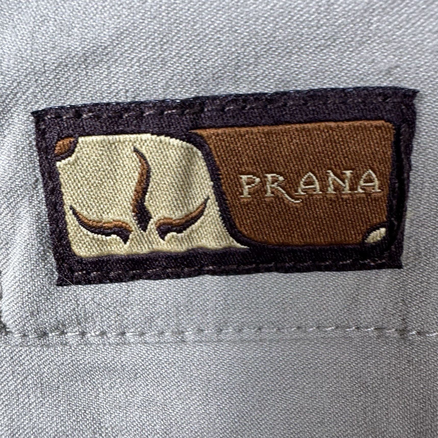 Prana VINTAGE Prana Pants Mens L Belted Hike Climbing Cargo Y2K Roll Tab Legs Gorpcore Pants Mens L Beige Nylon Lycra Cargo Pocket 90s Mens Size US 33 - 7 Thumbnail