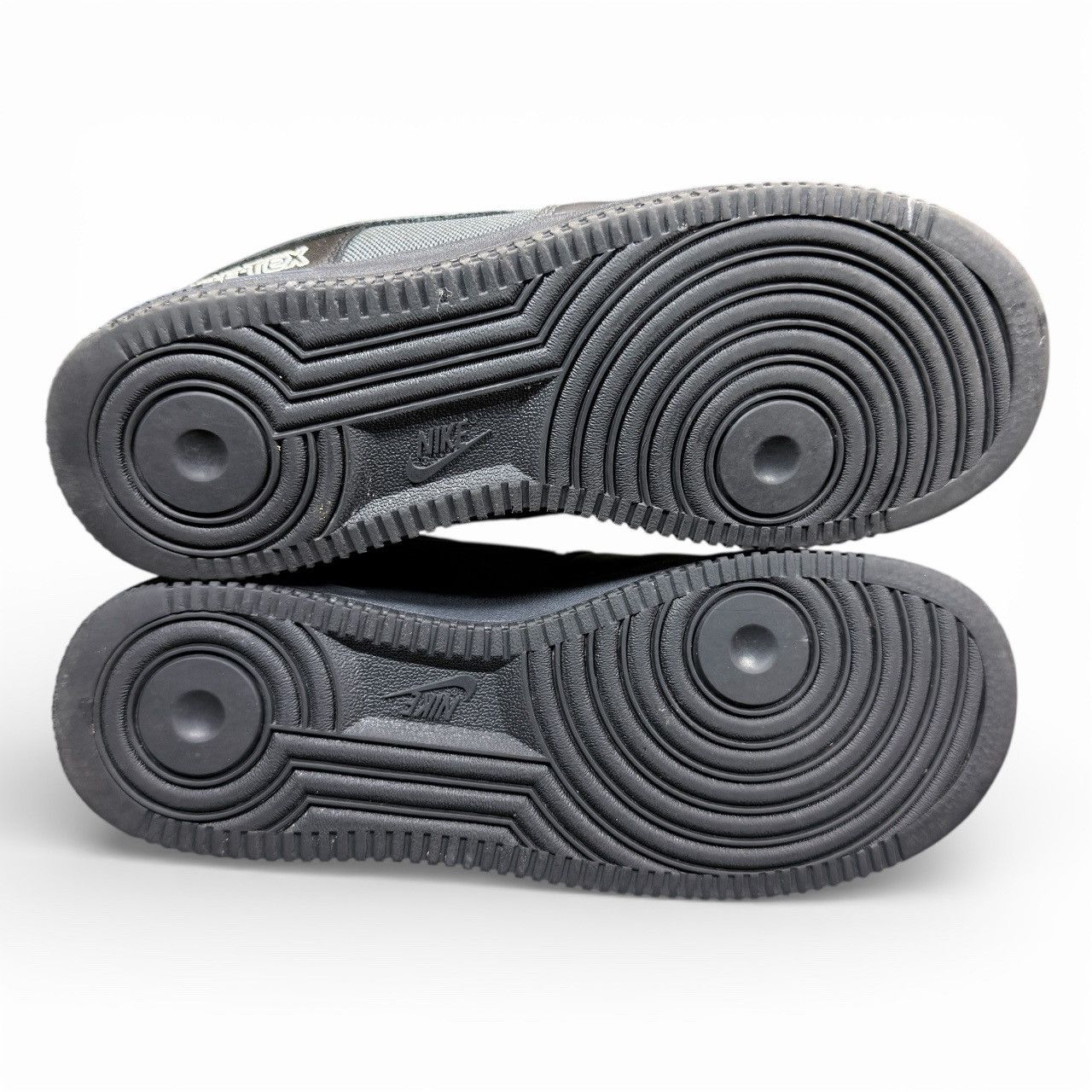 Nike Nike Air Force 1 Low Gore-Tex Triple Black Size US 7.5 / EU 40-41 - 8 Thumbnail