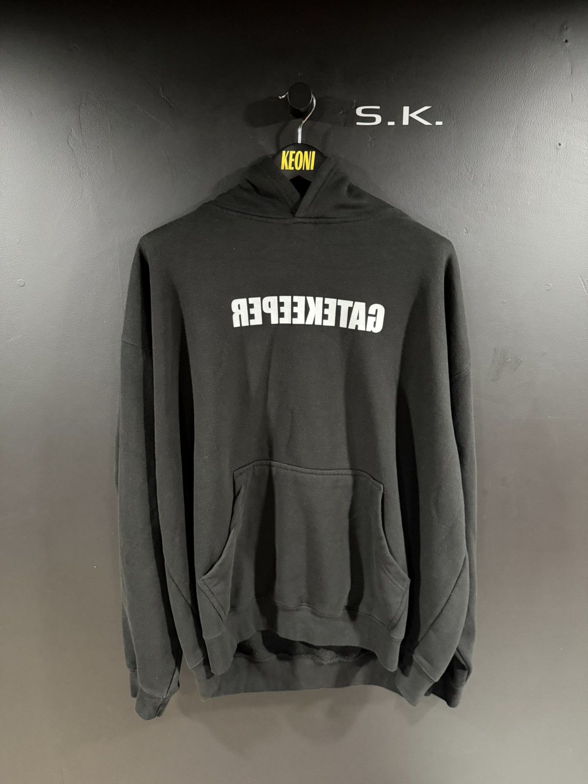 Other Crimson Flow Studios Black Gatekeeper Streetwear Hoodie XXL Size US XXL / EU 58 / 5 - 1 Thumbnail
