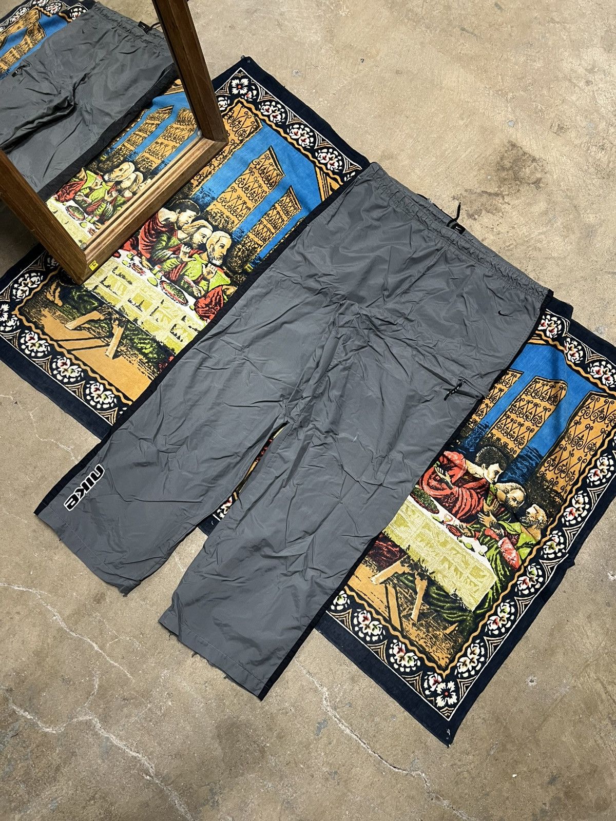 Nike Vintage Nike grey track pants Size XL baggy wide skater y2k Size US 36 / EU 52 - 2 Thumbnail