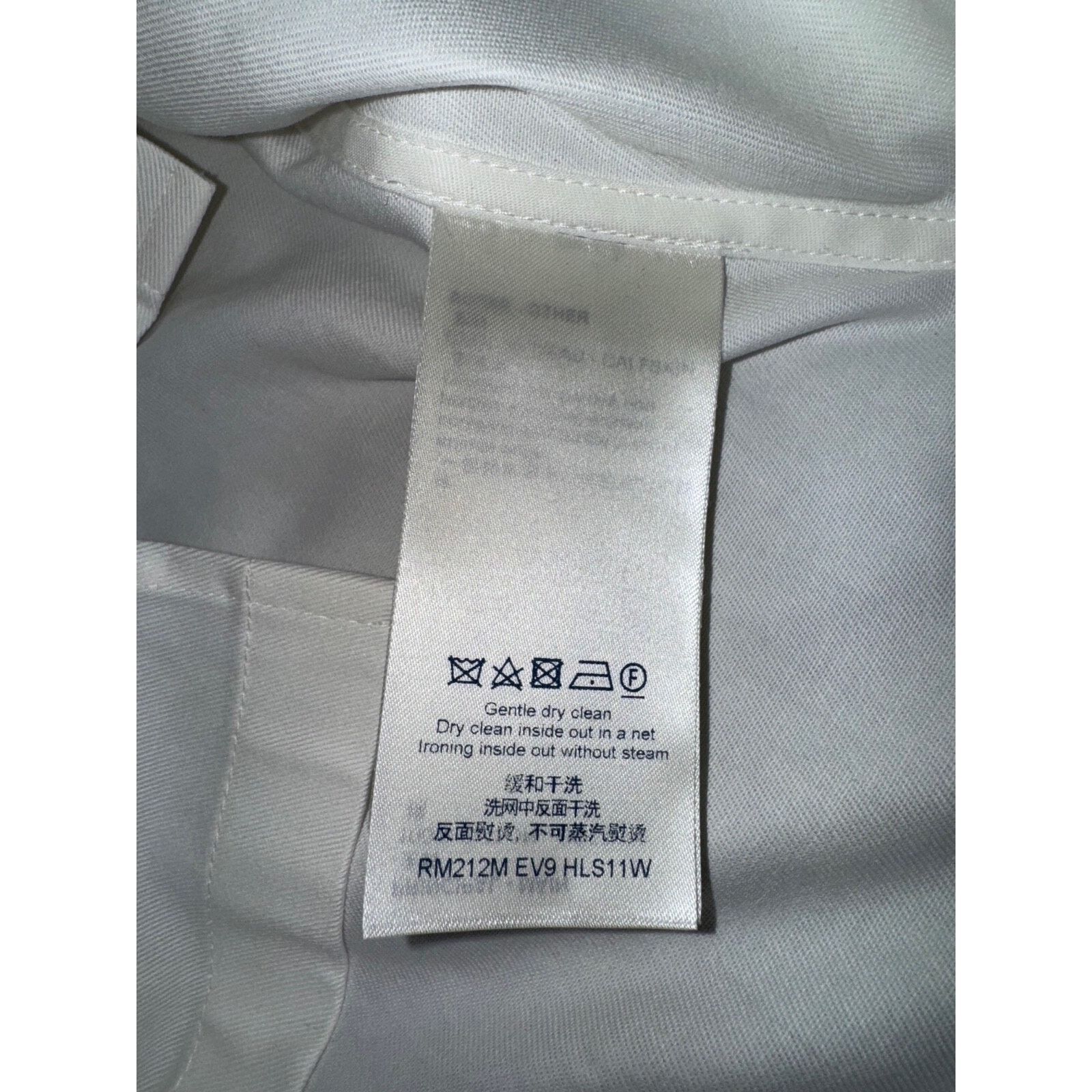 Louis Vuitton Louis Vuitton LV NBA Basketball SS Shirt Short Sleeve Button Size US L / EU 52-54 / 3 - 18 Thumbnail