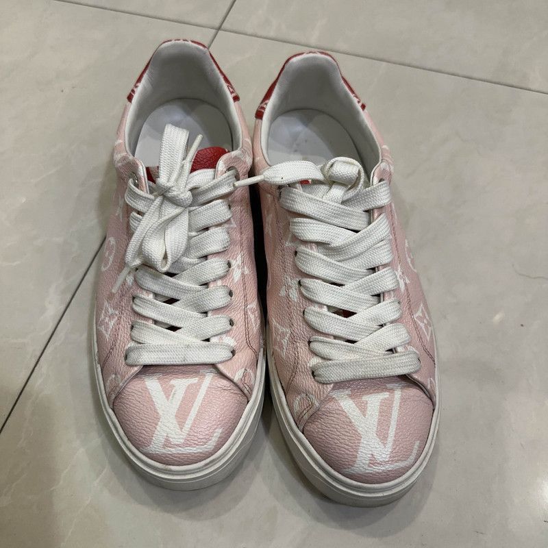 Louis Vuitton Louis Vuitton Stylish Pink Leather Sneakers - Size US 6.5 / EU 39-40 - 2 Thumbnail