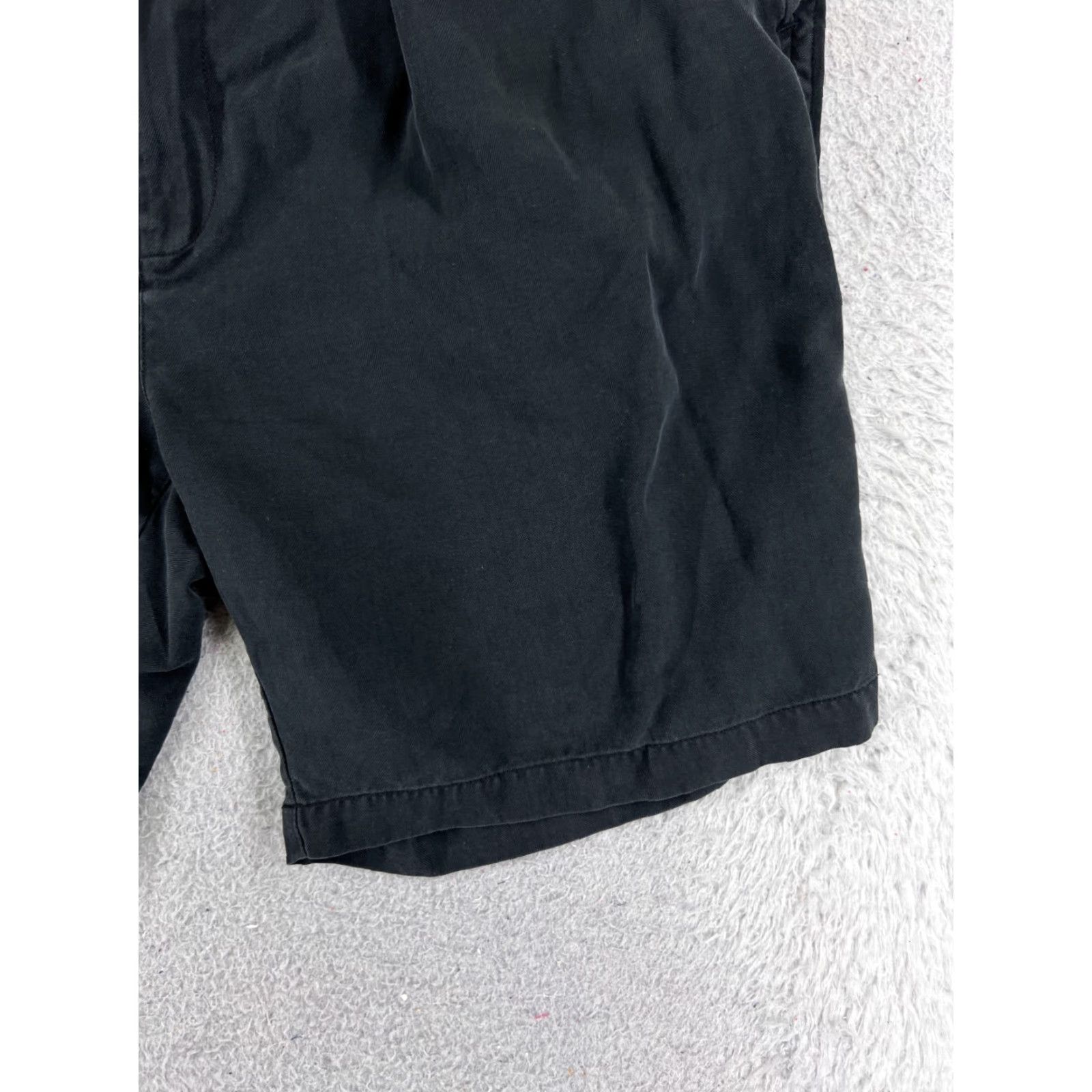 Tommy Bahama Tommy Bahama Shorts Mens 35 Black 100% Silk Pleated Front Comfort Waist Golf Size US 35 - 2 Thumbnail