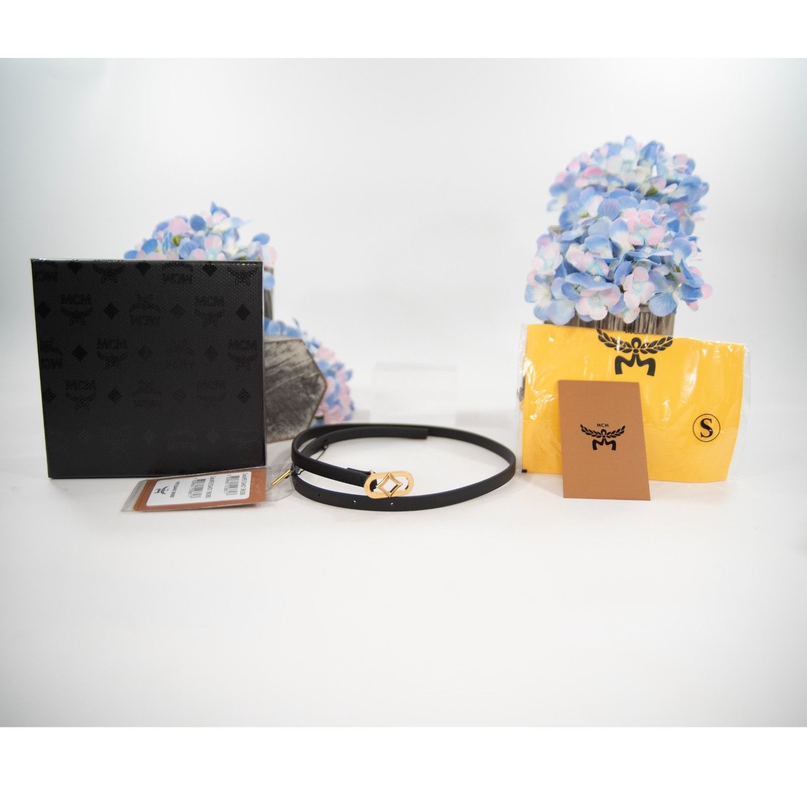 MCM MCM Black Calf Leather Diamond Logo Gold Plated Buckle Thin Size ONE SIZE - 2 Thumbnail