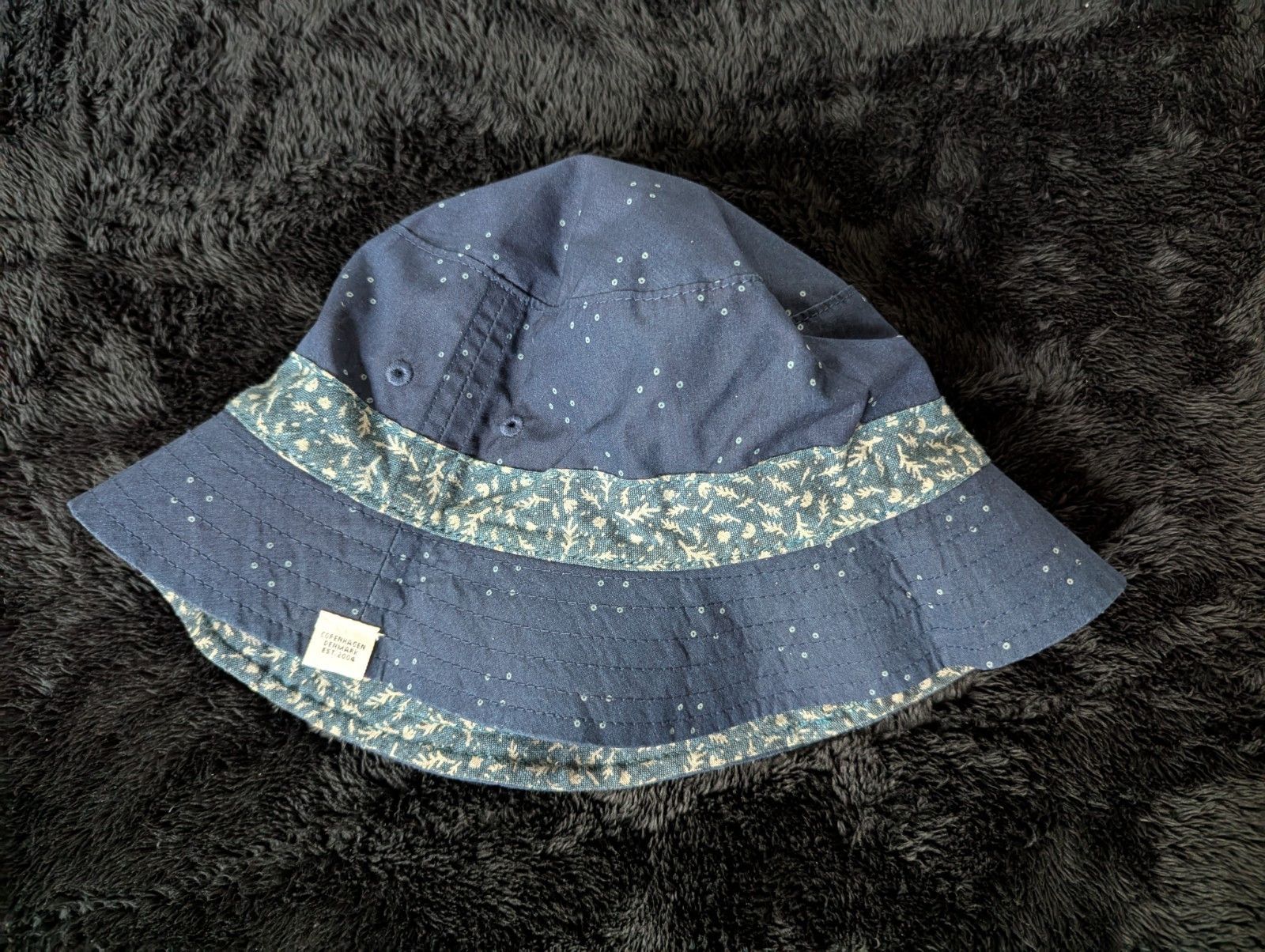 Norse Projects Reversible Floral Bucket Hat in Navy Size ONE SIZE - 4 Thumbnail