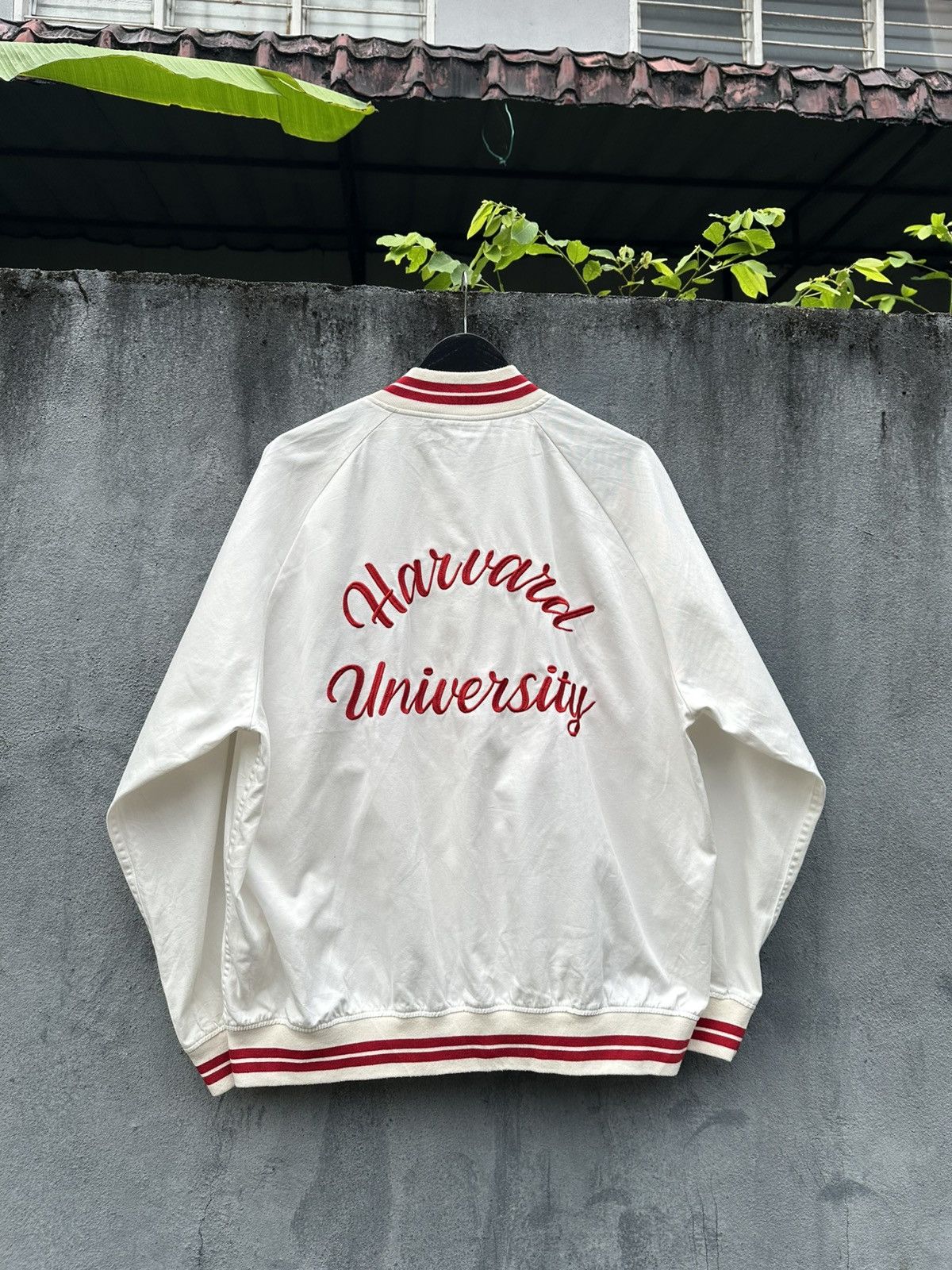 Japanese Brand 👹GU X Harvard University Bomber Jacket Size US XL / EU 56 / 4 - 10 Thumbnail