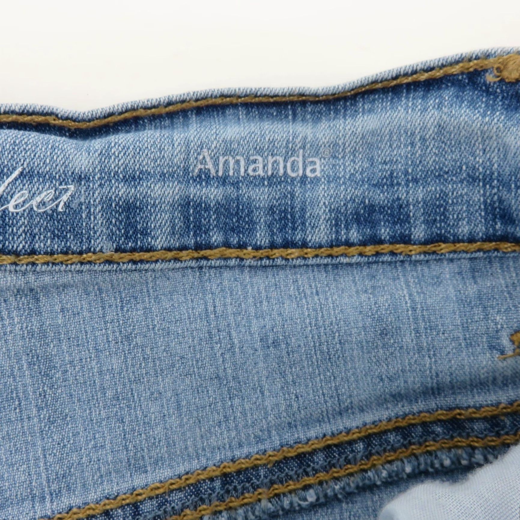 Gloria Vanderbilt Gloria Vanderbilt Amanda All Around Slimming Blue Denim Jean Shorts Women 4 Bermuda Jeans 5-Pocket Design Size 27" / US 4 / IT 40 - 6 Thumbnail