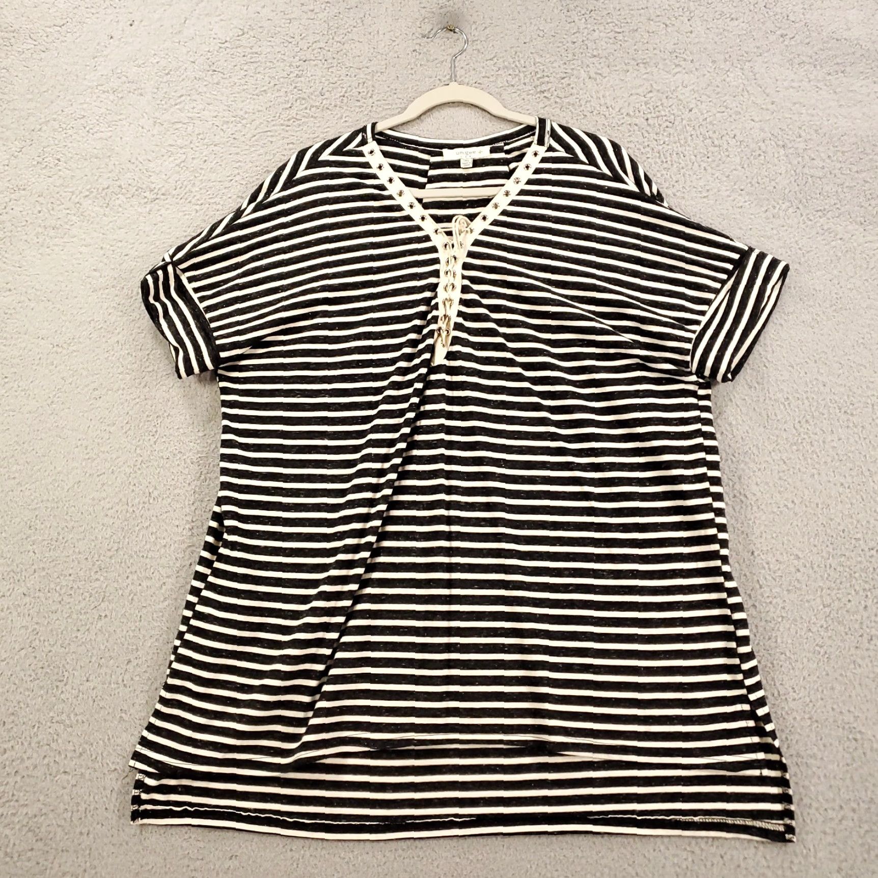 Vintage UMGEE Top Womens XL Black Ivory Striped Tunic Lace Up V-Neck Grommets Short Sleeve Bohemian Classic Nautical Tunic Shirt Womens XL Size XL / US 12-14 / IT 48-50 - 2 Thumbnail