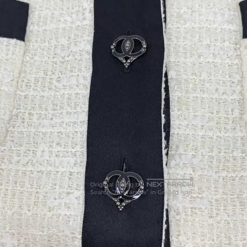 Chanel Chanel Beige Dress with Black Trim and Ruffles . Size XS / US 0-2 / IT 36-38 - 6 Thumbnail