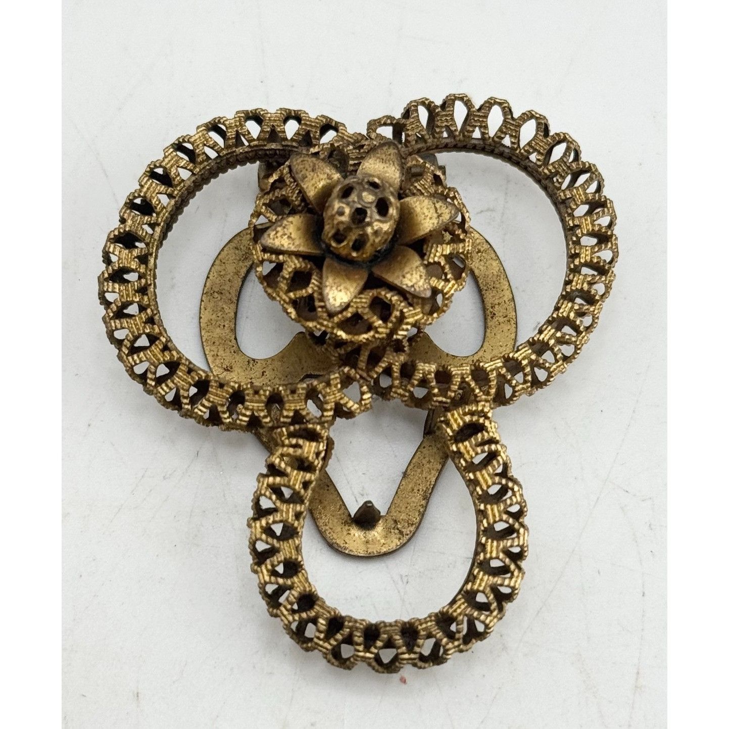 Vintage Vintage estate filigree flower dress clip Size ONE SIZE - 1 Thumbnail