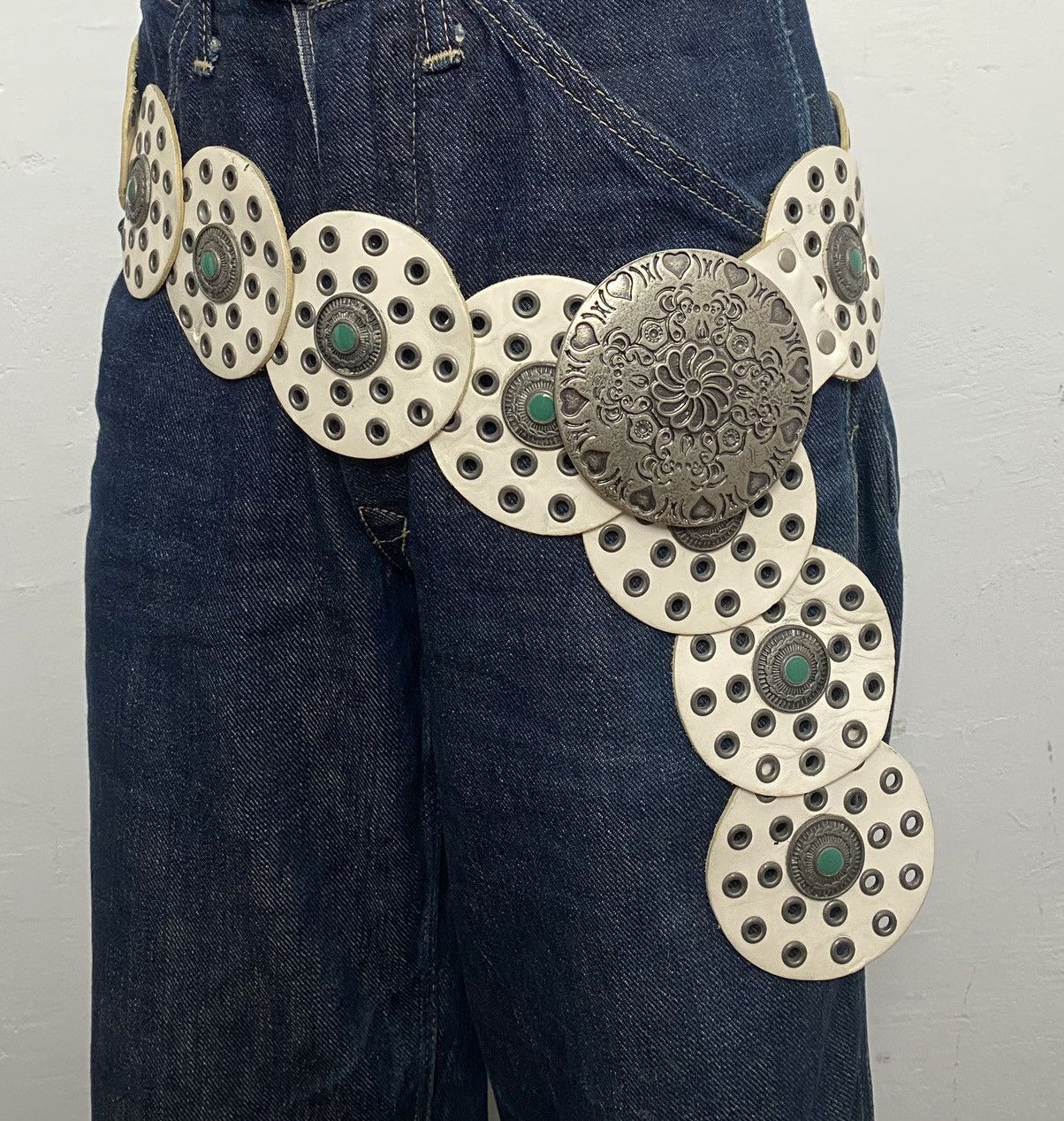 If Six Was Nine × Japanese Brand × Le Grande Bleu (L.G.B.) White disc stone leather belt Size ONE SIZE - 4 Thumbnail
