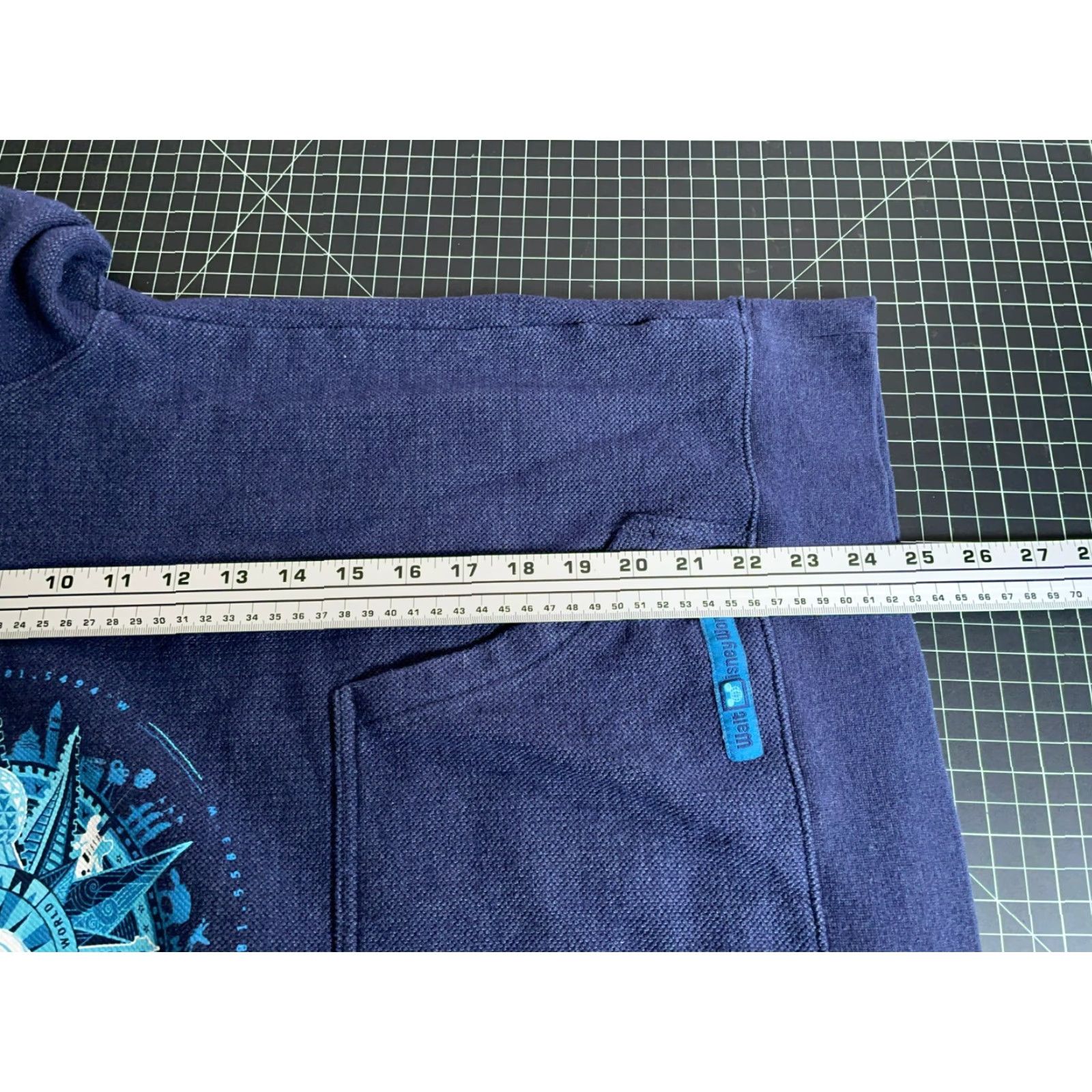 Disney VINTAGE Disney Sweatshirt Mickey Mouse Dark Blue Pique Cotton Front Graphic Pocket Adult Large Mens Disney Park 90s Cartoon Crew Neck Pullover Size US L / EU 52-54 / 3 - 6 Thumbnail