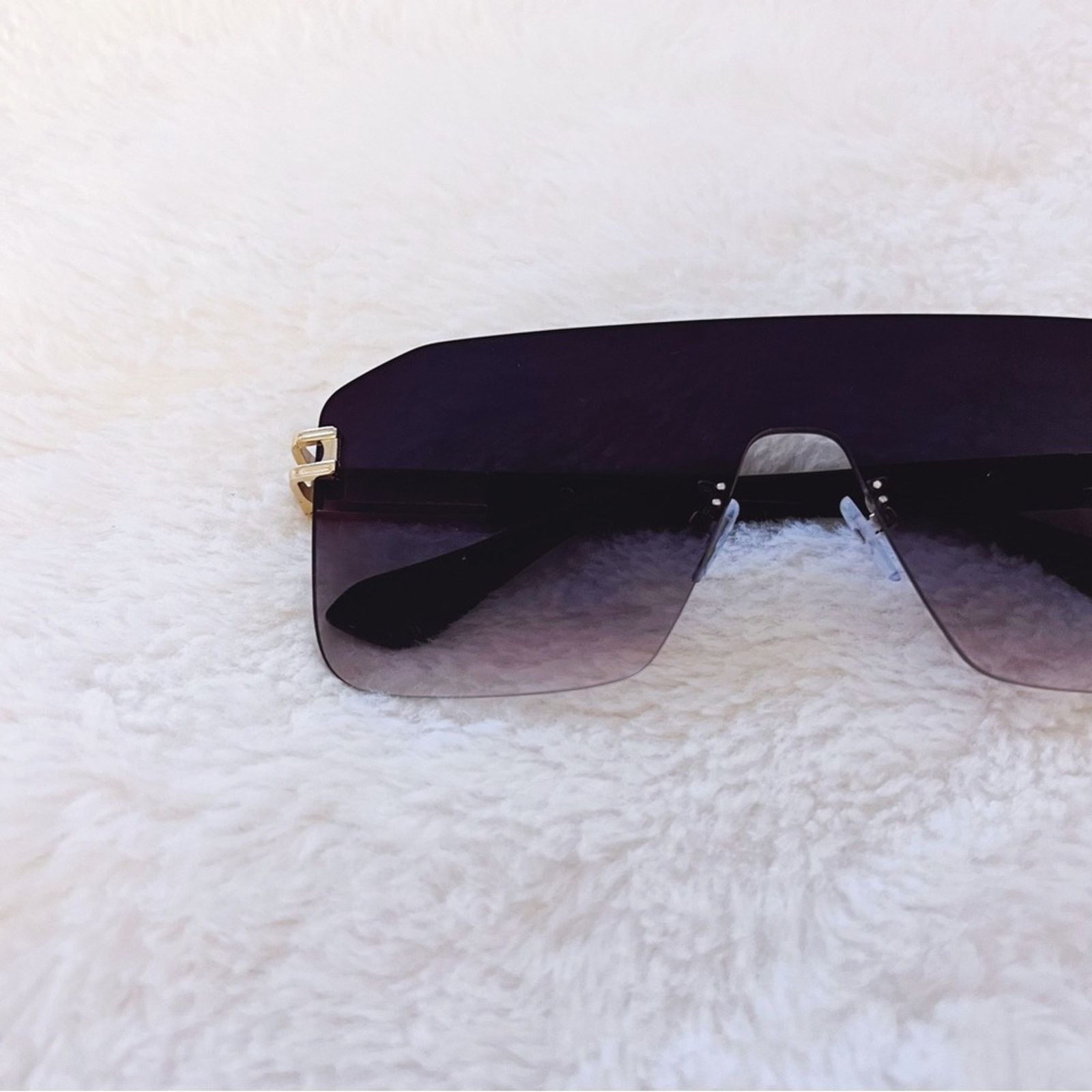 Other Sadie Black Oversized Rimless Flat-Top Sunglasses Size ONE SIZE - 2 Thumbnail