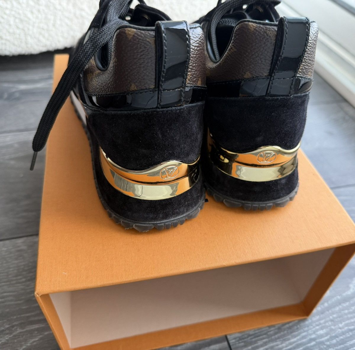 Louis Vuitton Louis Vuitton Run Away Sneaker Size US 6 / IT 36 - 3 Thumbnail