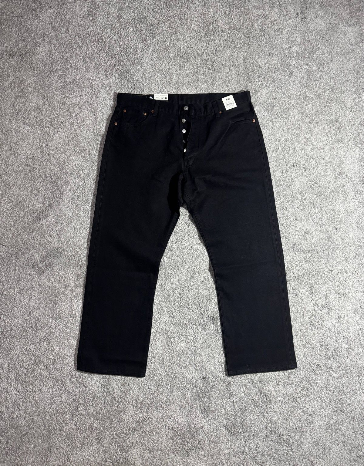 Levi's Levi’s 501 Jeans in Black W38 L30. Size US 38 / EU 54 - 2 Thumbnail
