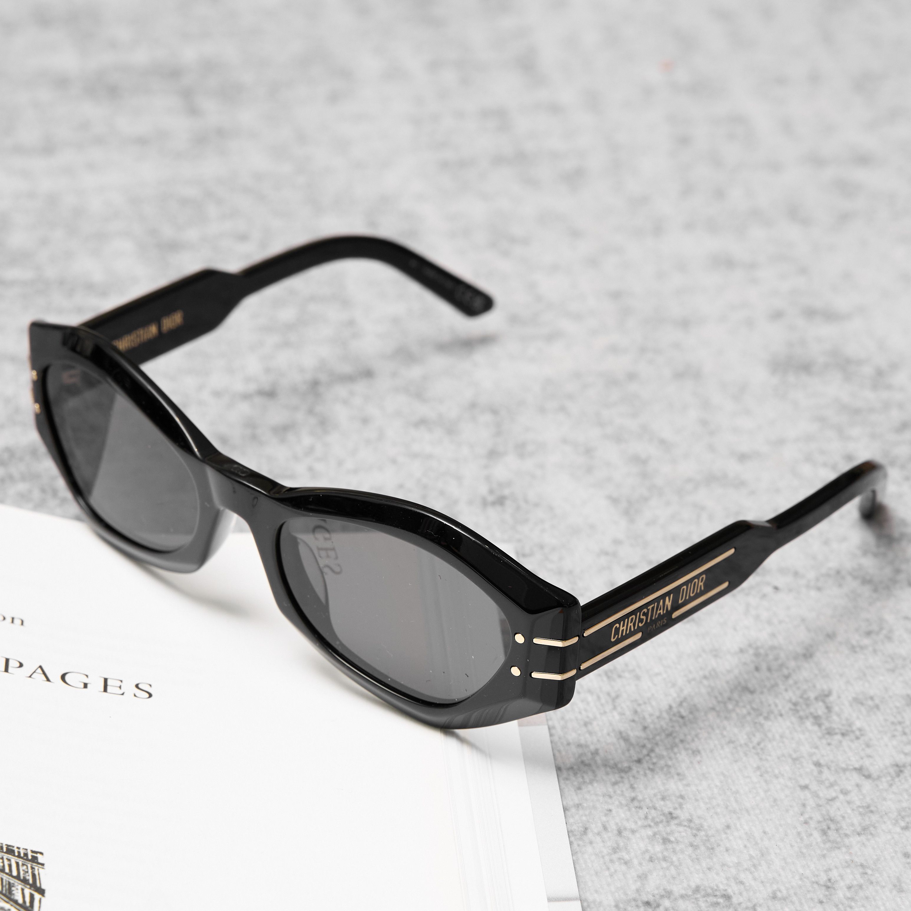 Dior DIOR DiorSignature B1U Black Butterfly Sunglasses BLACK Size ONE SIZE - 1 Thumbnail