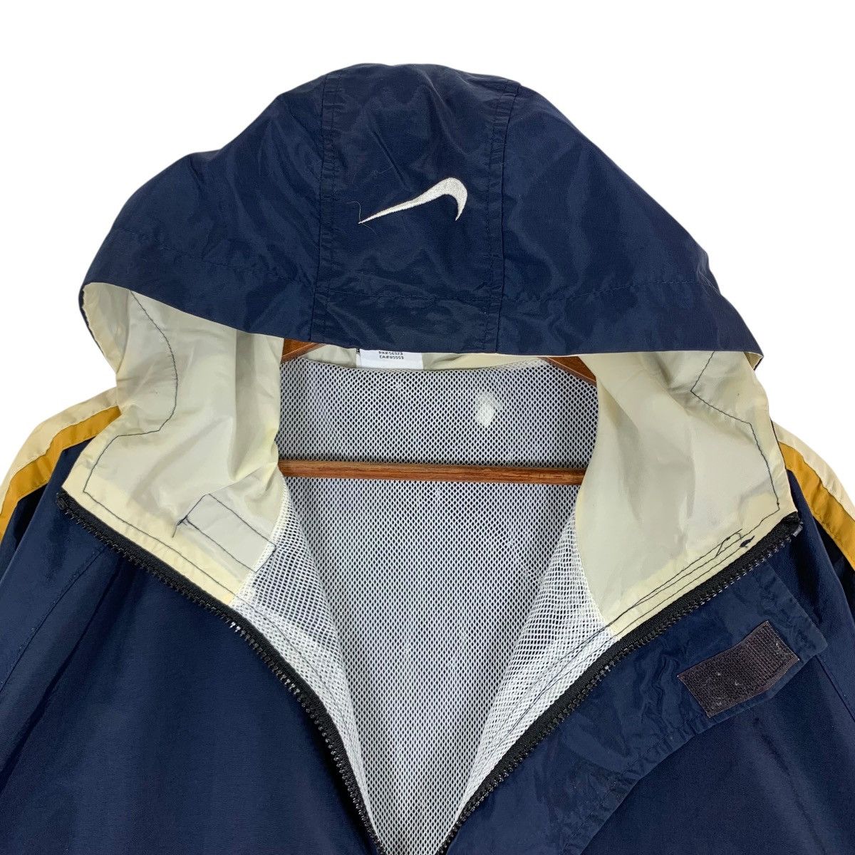 Nike × Vintage VINTAGE NIKE SWOOSH BIG LOGO LIGHT ZIPPER HOODIE JACKET Size US XL / EU 56 / 4 - 3 Thumbnail