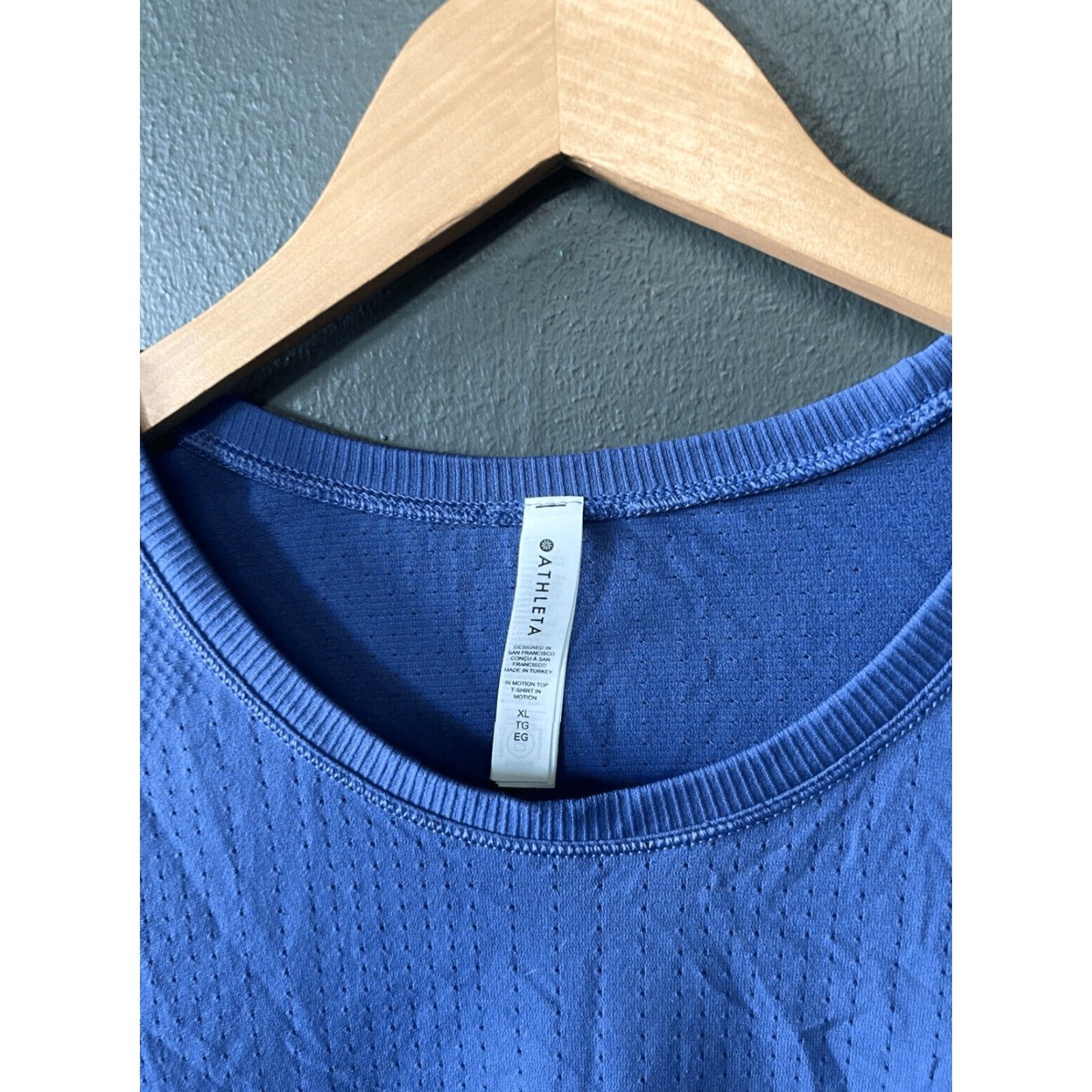 Athleta Athleta Sweatshirt Shirt Womens XL Athletic Lightweight Blue Long Sleeve Pullover Size XL Size XL / US 12-14 / IT 48-50 - 3 Thumbnail