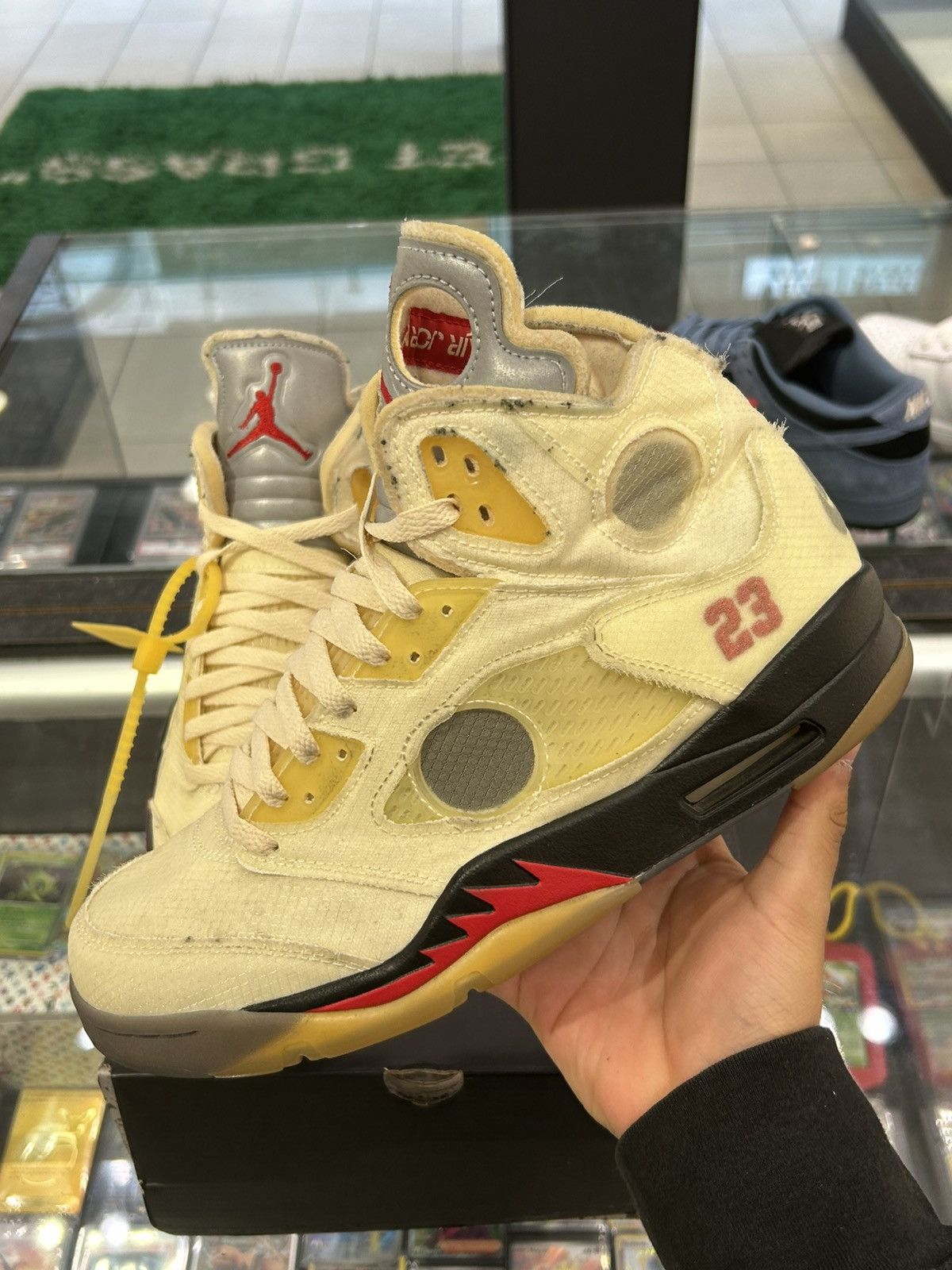 Jordan Brand × Off-White Jordan 5 offwhite sail Size US 9 / EU 42 - 2 Thumbnail