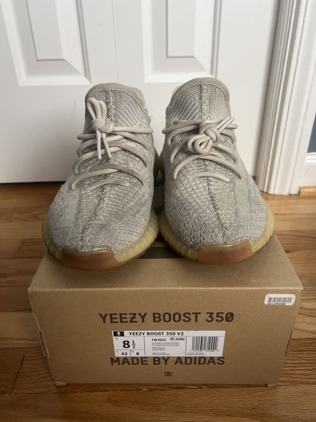 Adidas Yeezy Boost 350 V2 Citrin Size 8.5 Size US 8.5 / EU 41-42 - 3 Thumbnail