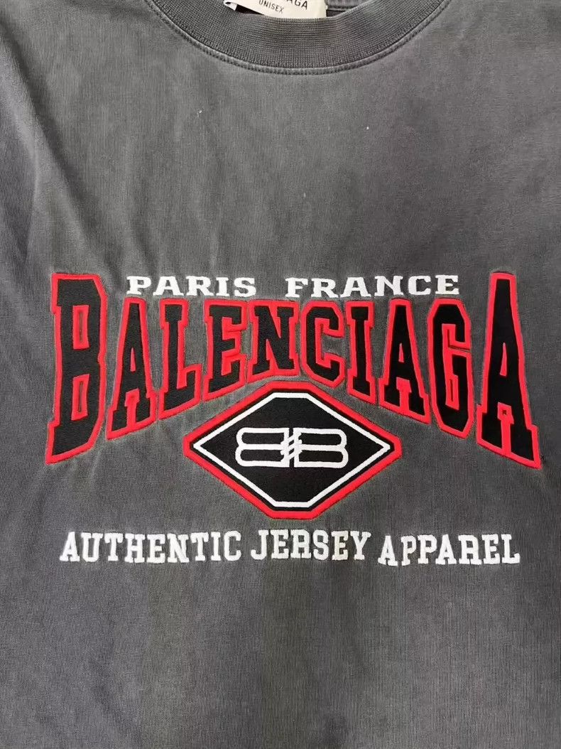 Balenciaga Balenciaga Batman Logo Letter Retro Old Short Sleeve T-Shi Size US XS / EU 42 / 0 - 3 Thumbnail
