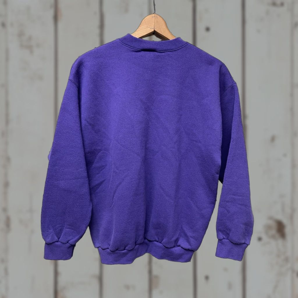 Levi's VINTAGE Levi's Sweatshirt Crew Neck Pullover Long Sleeve Purple Cotton Blend Embroidered 90s Mens Large USA Made Size US L / EU 52-54 / 3 - 1 Thumbnail