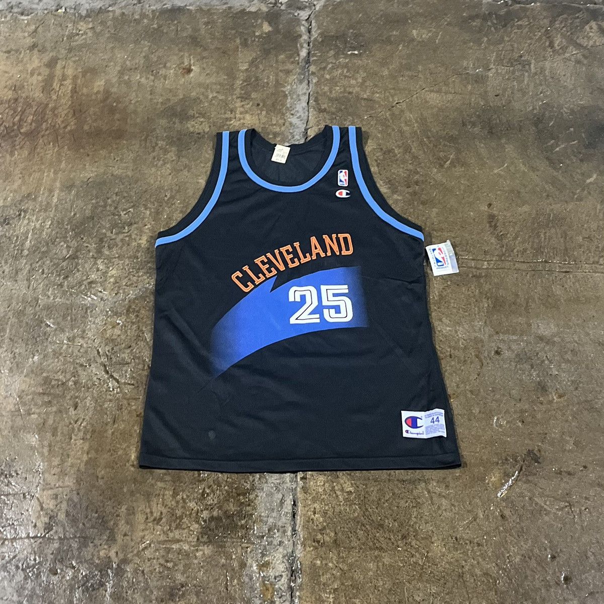 Champion × NBA × Vintage NWT Vintage Mark Price Cleveland Cavaliers Champion Jersey Size US L / EU 52-54 / 3 - 1 Thumbnail