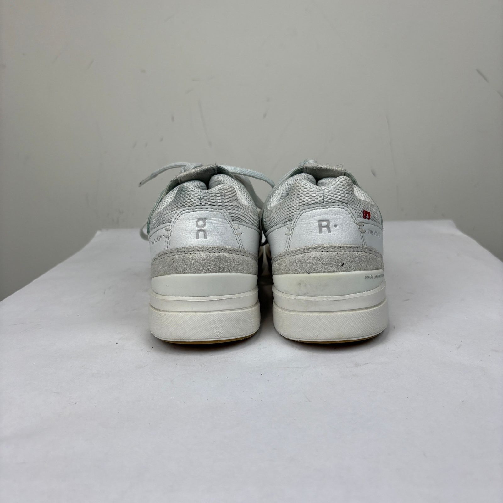 On On Running Cloud The Roger Clubhouse Tennis Sneakers Men's 7 Size US 7 / EU 40 - 4 Thumbnail