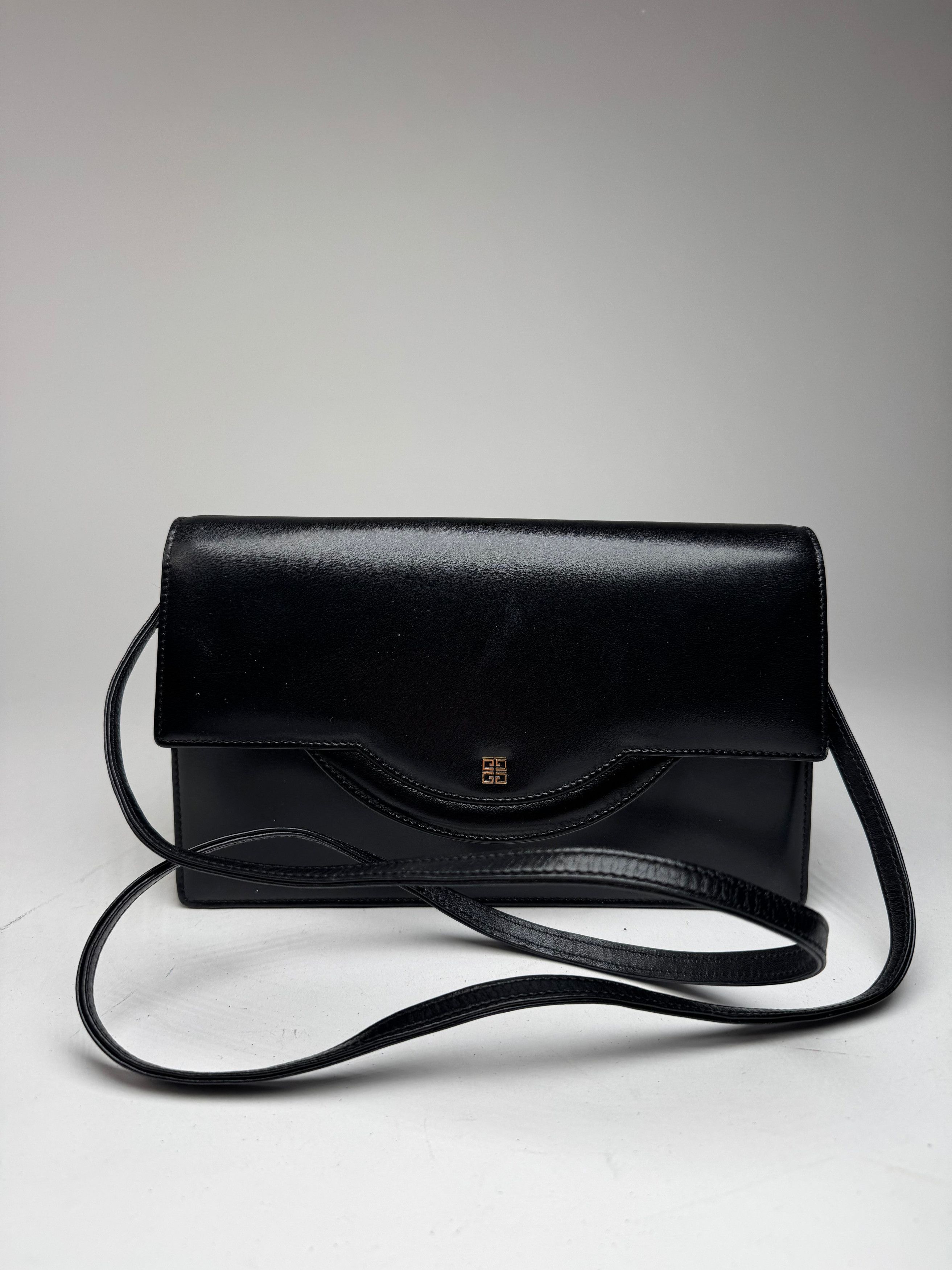 Givenchy Vintage 4G Leather Bag Black Size ONE SIZE - 1 Thumbnail